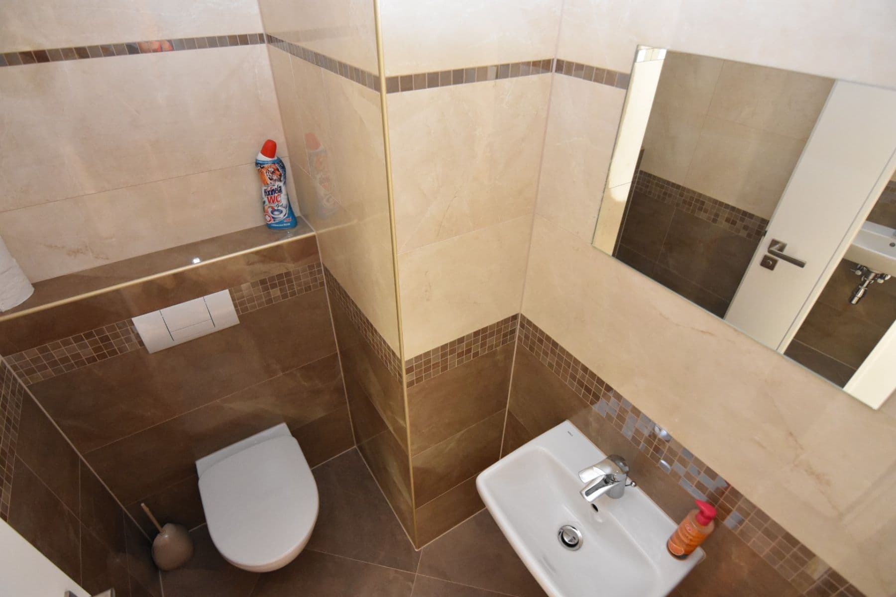 Pronájem bytu 3+kk 75 m², Armádní, Milovice, Středočeský kraj Pronájem bytu 3+kk 75 m², Armádní, Milovice, Středočeský kraj