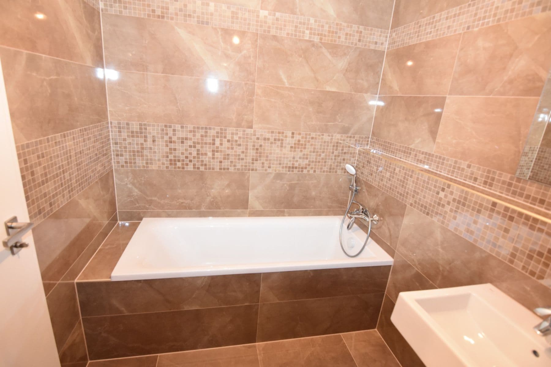 Pronájem bytu 3+kk 75 m², Armádní, Milovice, Středočeský kraj Pronájem bytu 3+kk 75 m², Armádní, Milovice, Středočeský kraj