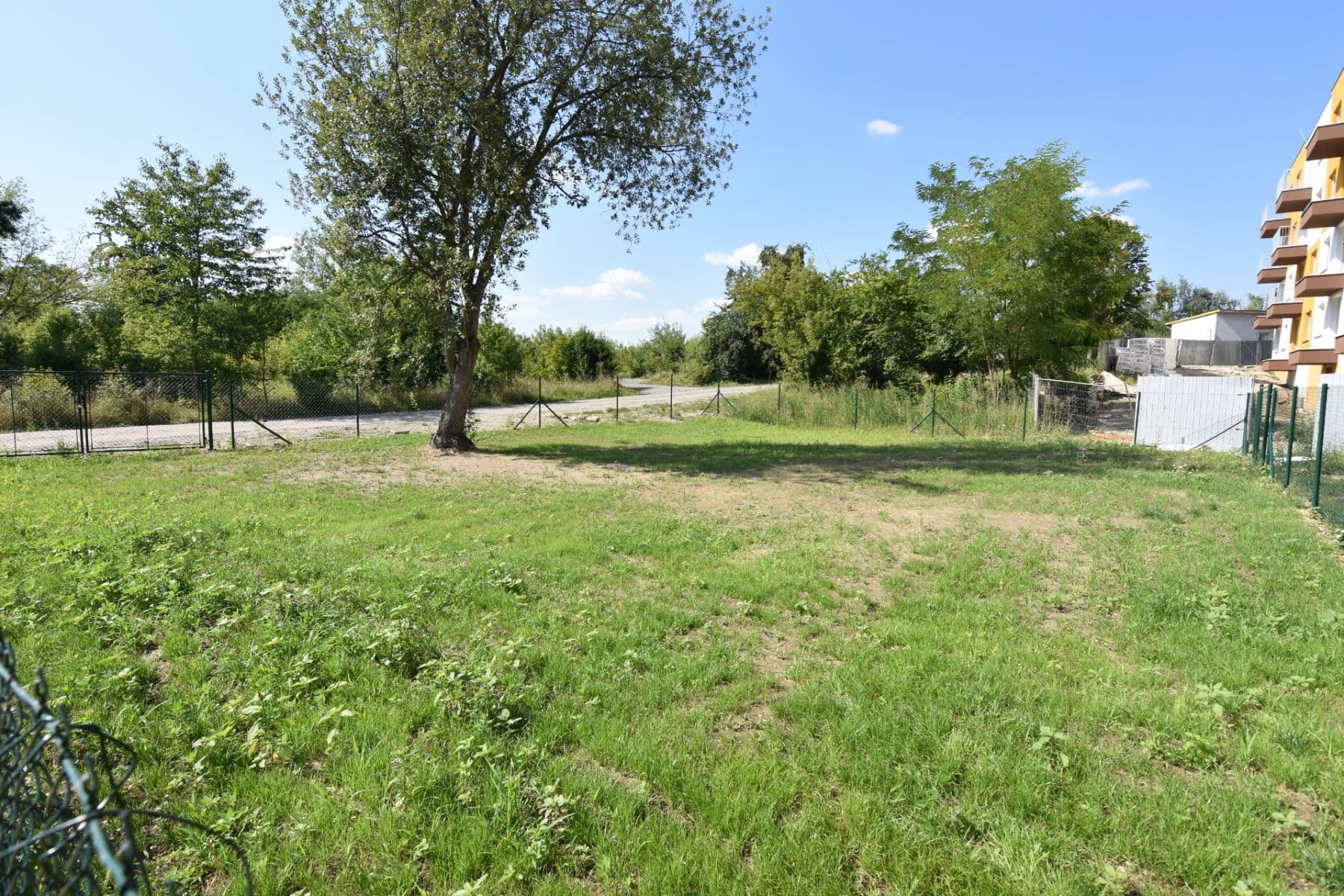 Pronájem bytu 3+kk 75 m², Armádní, Milovice, Středočeský kraj Pronájem bytu 3+kk 75 m², Armádní, Milovice, Středočeský kraj