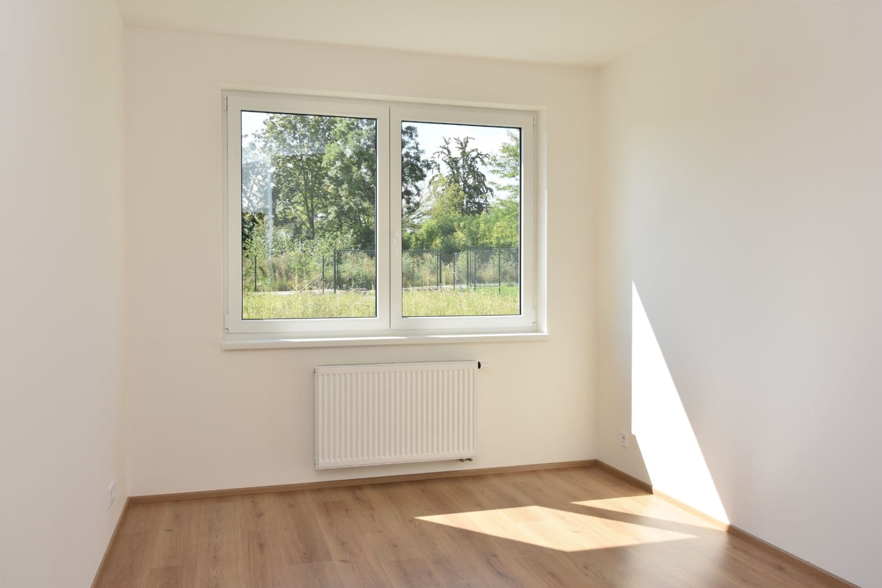 Pronájem bytu 3+kk 75 m², Armádní, Milovice, Středočeský kraj Pronájem bytu 3+kk 75 m², Armádní, Milovice, Středočeský kraj