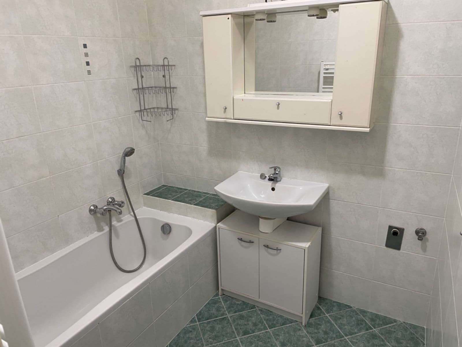 Prodej bytu 3+1 83 m², Okružní, Hustopeče, Jihomoravský kraj Prodej bytu 3+1 83 m², Okružní, Hustopeče, Jihomoravský kraj