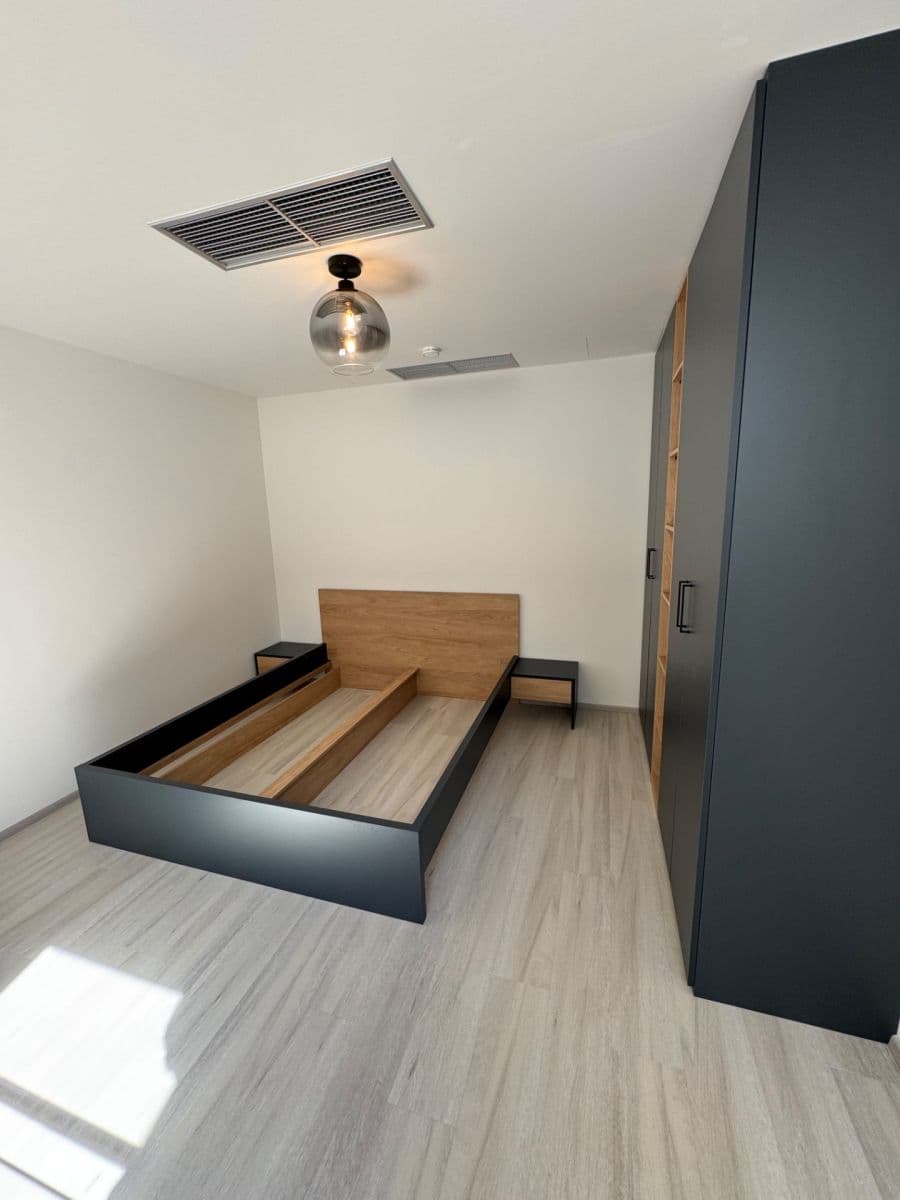 Pronájem bytu 2+kk 38 m², Na Zlíchově, Praha, Praha Pronájem bytu 2+kk 38 m², Na Zlíchově, Praha, Praha