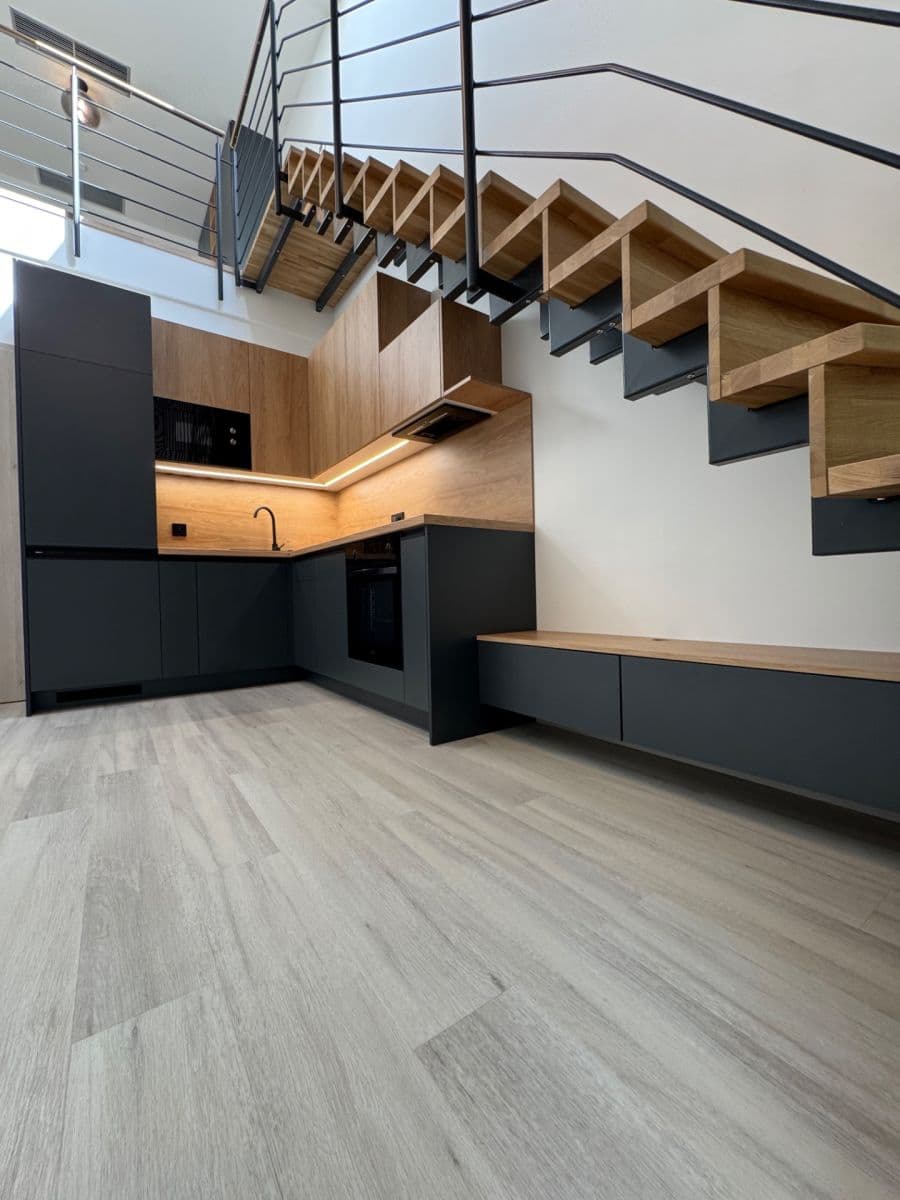Pronájem bytu 2+kk 38 m², Na Zlíchově, Praha, Praha Pronájem bytu 2+kk 38 m², Na Zlíchově, Praha, Praha