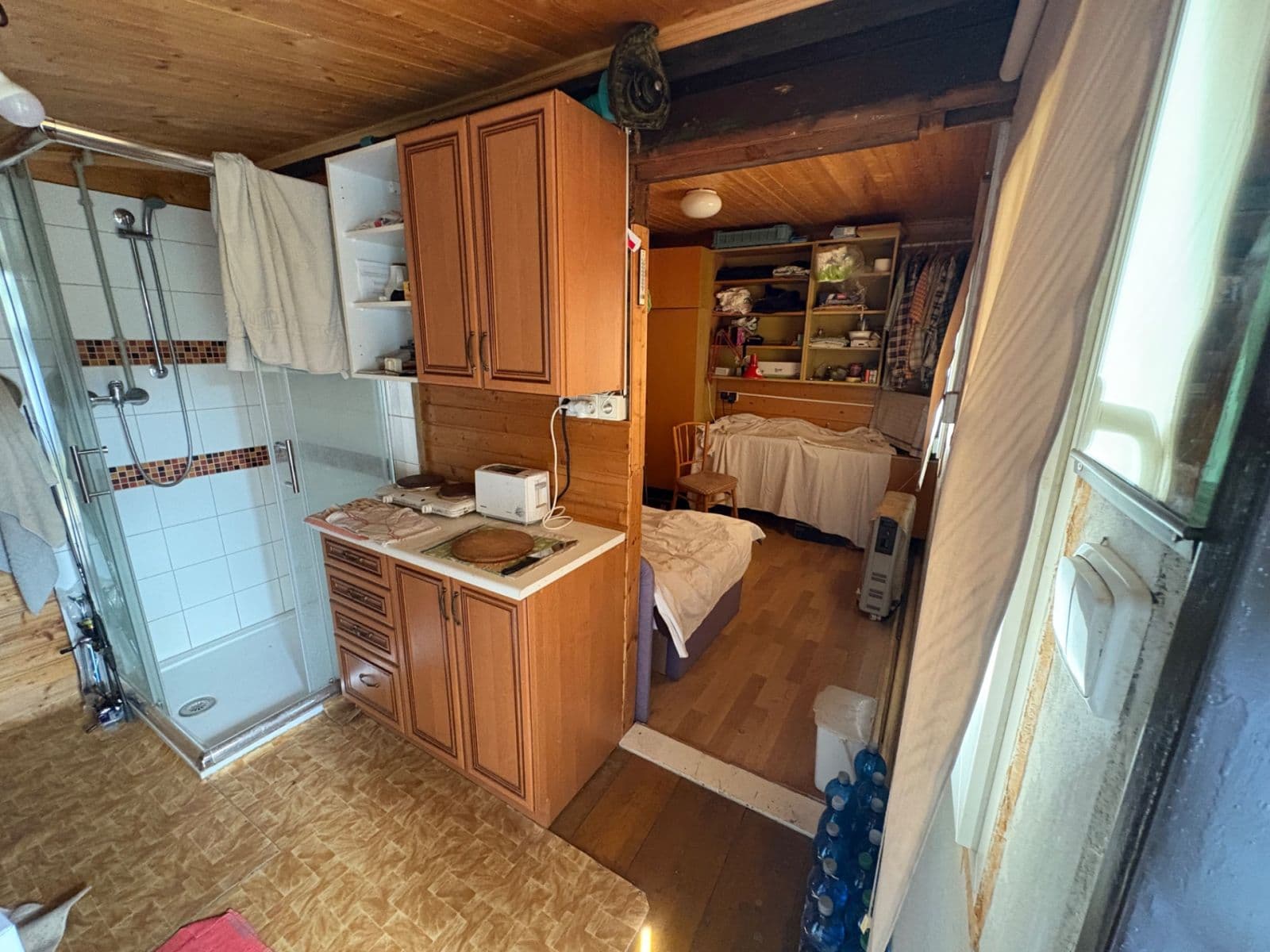 Prodej chaty, chalupy 16 m², pozemek 30 m², Jedličkovy Lázně, Černošice, Středočeský kraj Prodej chaty, chalupy 16 m², pozemek 30 m², Jedličkovy Lázně, Černošice, Středočeský kraj