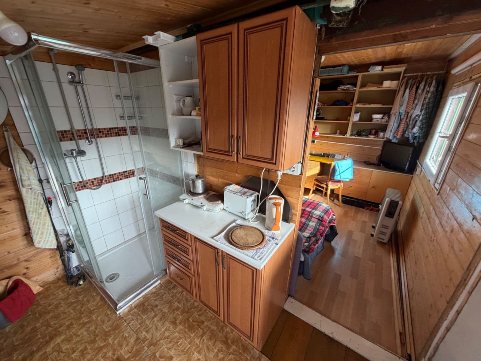 Prodej chaty, chalupy 16 m², pozemek 30 m², Jedličkovy Lázně, Černošice, Středočeský kraj Prodej chaty, chalupy 16 m², pozemek 30 m², Jedličkovy Lázně, Černošice, Středočeský kraj