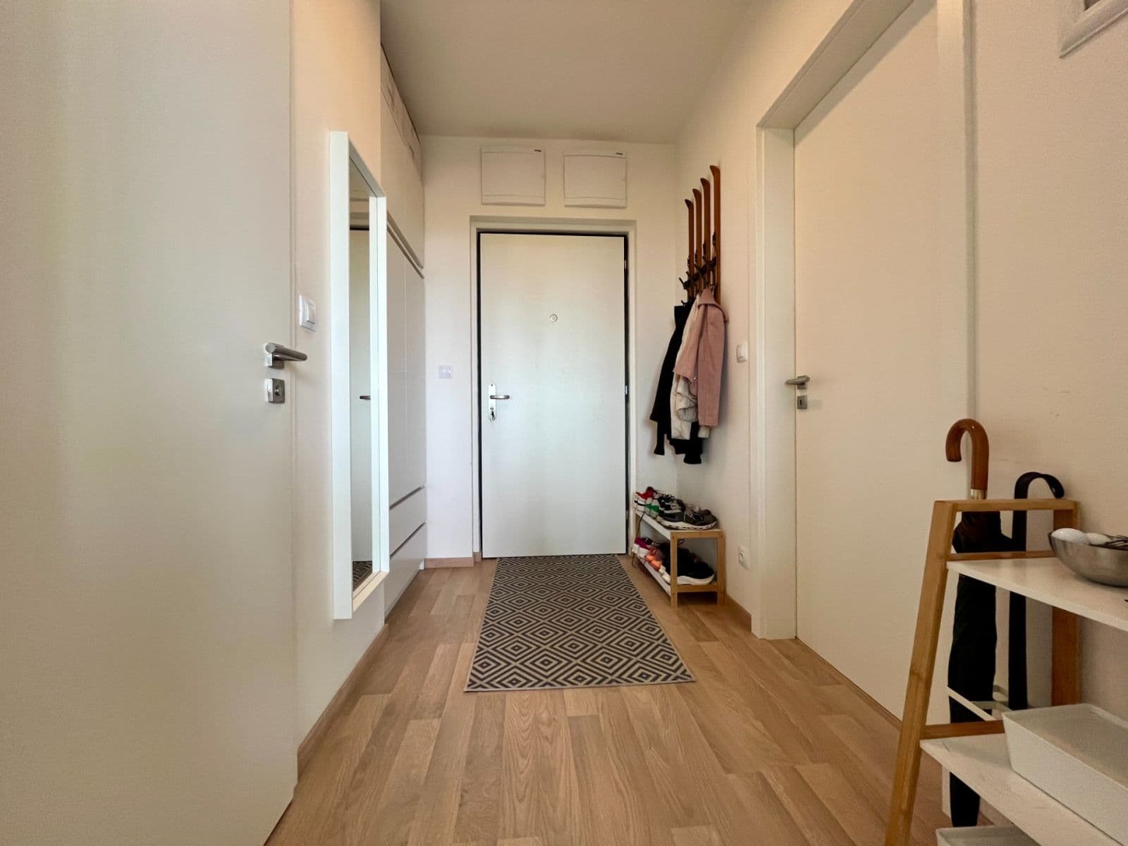 Pronájem bytu 2+kk 54 m², Olgy Havlové, Praha, Praha Pronájem bytu 2+kk 54 m², Olgy Havlové, Praha, Praha