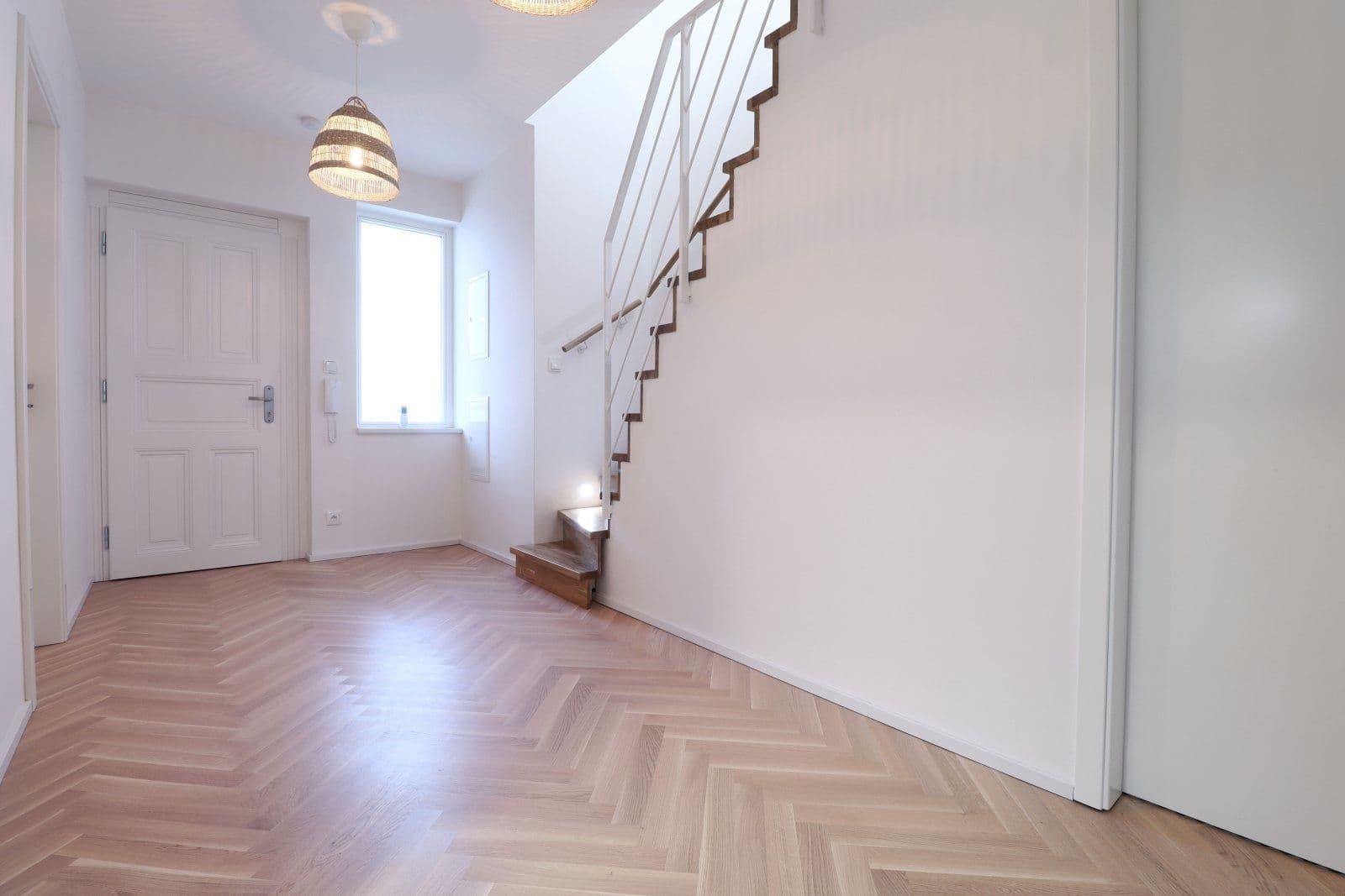 Pronájem bytu 3+kk 75 m², Křižíkova, Praha, Praha Pronájem bytu 3+kk 75 m², Křižíkova, Praha, Praha