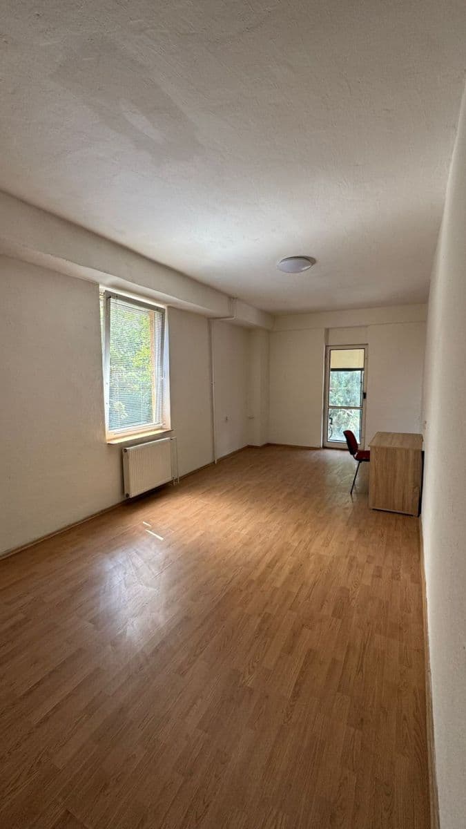 Pronájem kanceláře 24 m², Nový Zlíchov, Praha, Praha Pronájem kanceláře 24 m², Nový Zlíchov, Praha, Praha
