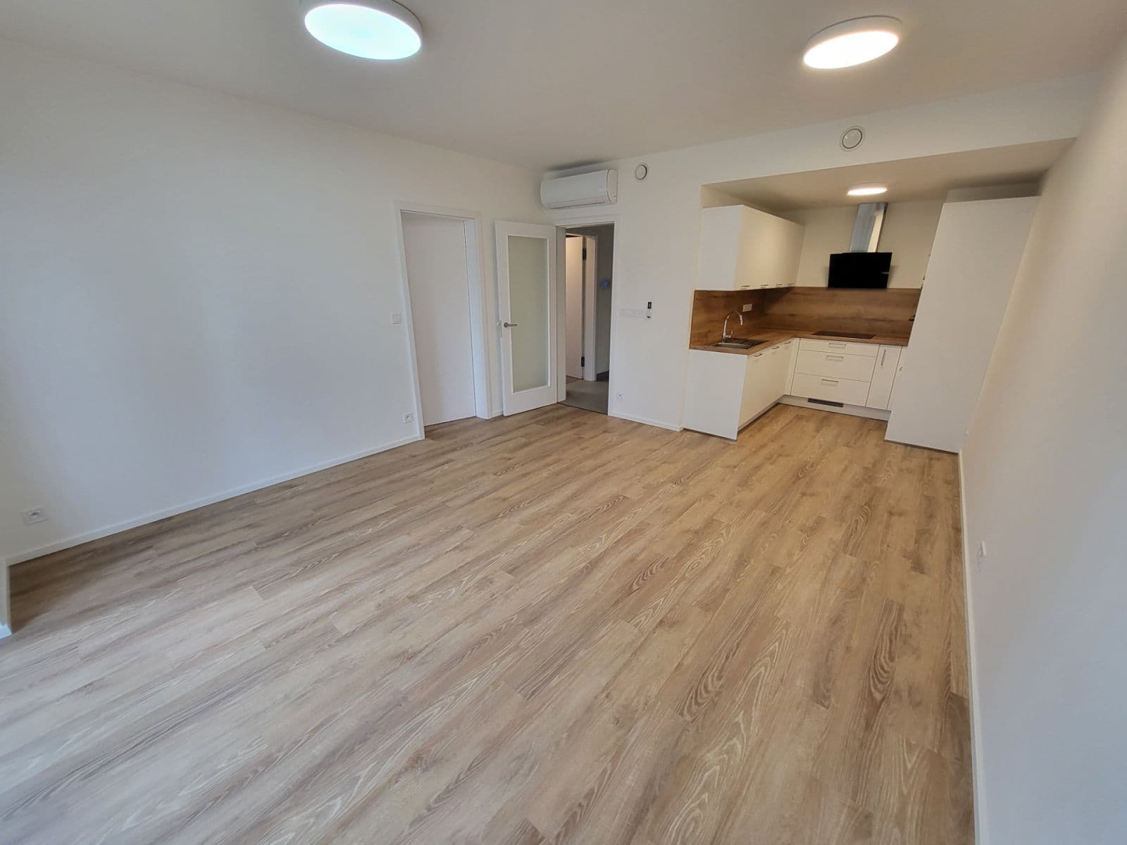 Pronájem bytu 2+kk 48 m², Podbělová, Praha, Praha Pronájem bytu 2+kk 48 m², Podbělová, Praha, Praha