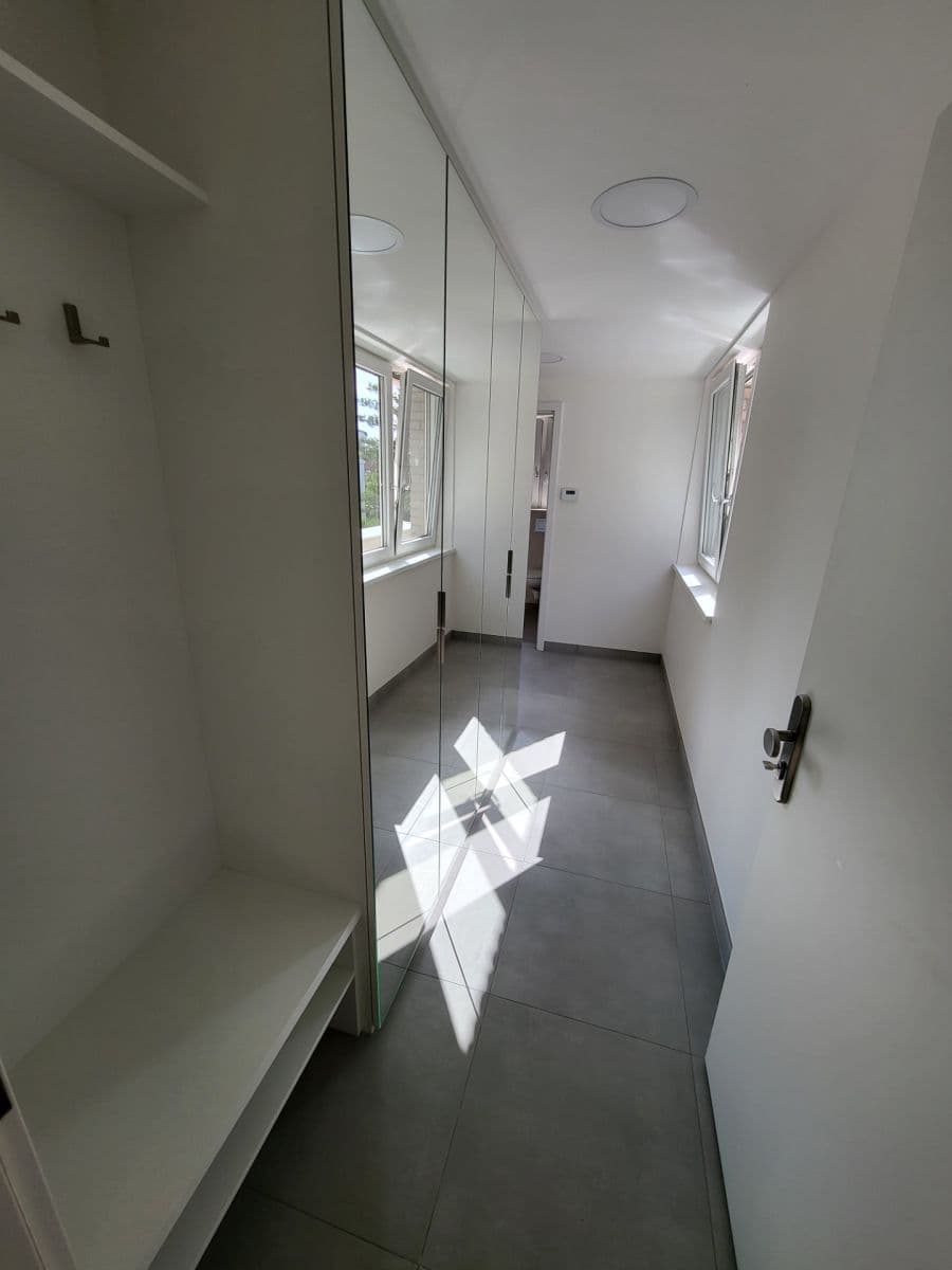 Pronájem bytu 1+kk 31 m², Podbělová, Praha, Praha Pronájem bytu 1+kk 31 m², Podbělová, Praha, Praha