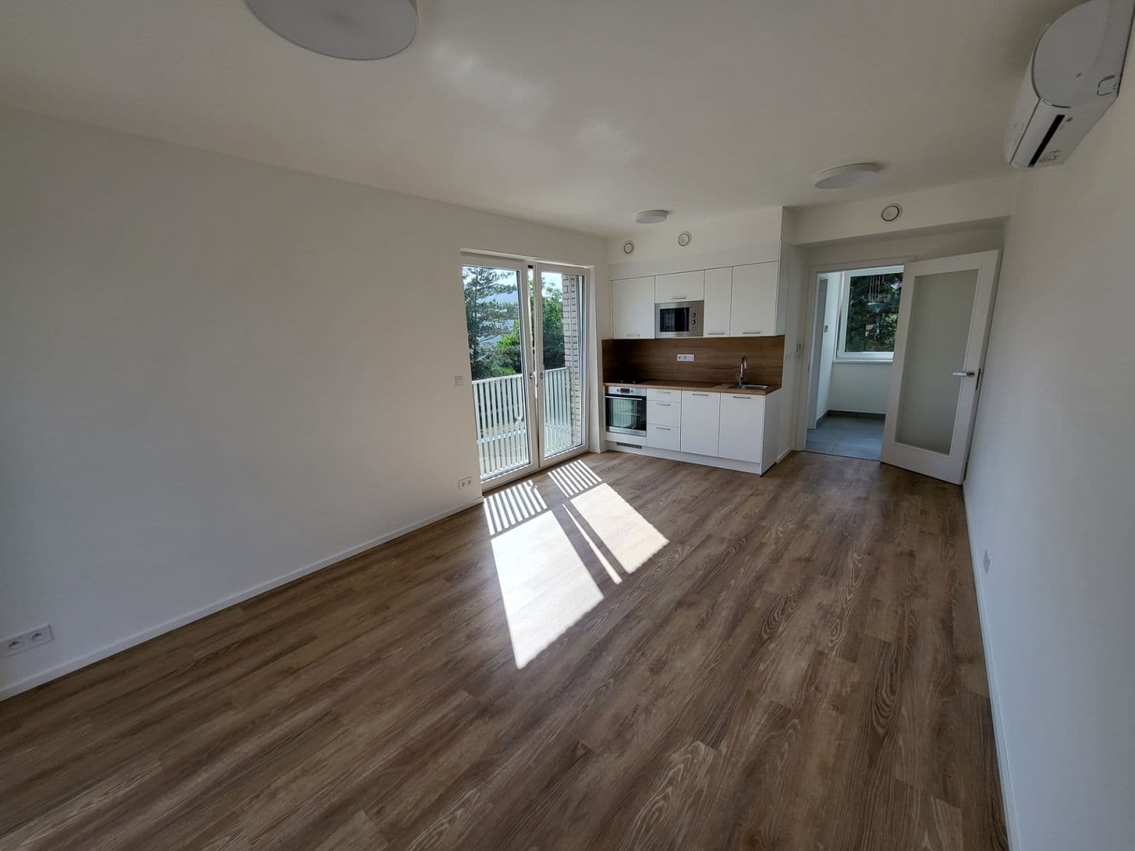 Pronájem bytu 1+kk 31 m², Podbělová, Praha, Praha Pronájem bytu 1+kk 31 m², Podbělová, Praha, Praha