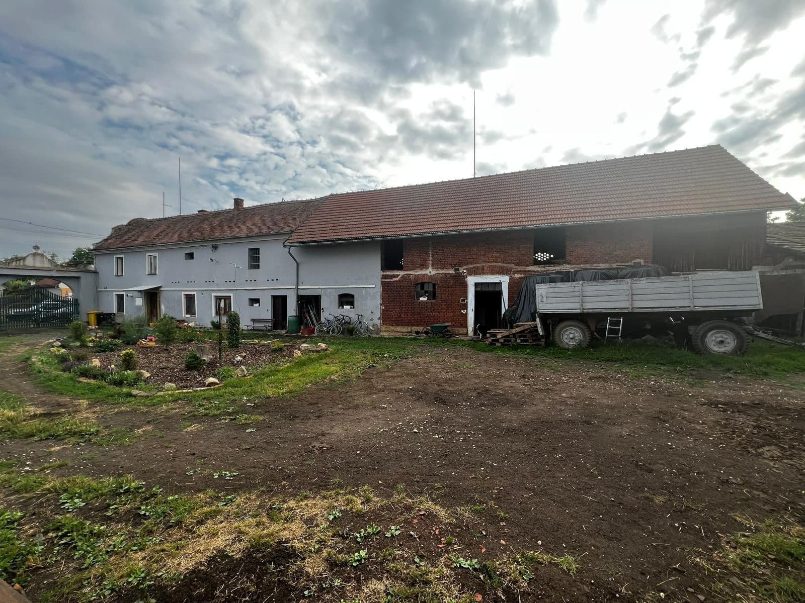 Prodej domu 160 m², pozemek 6.276 m², Vinary, Královéhradecký kraj Prodej domu 160 m², pozemek 6.276 m², Vinary, Královéhradecký kraj