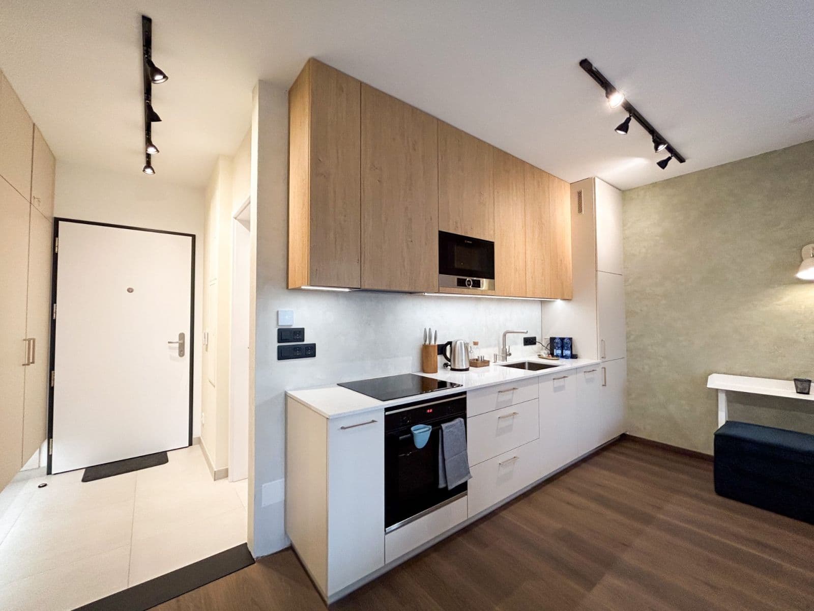 Pronájem bytu 1+kk 32 m², Olgy Havlové, Praha, Praha Pronájem bytu 1+kk 32 m², Olgy Havlové, Praha, Praha