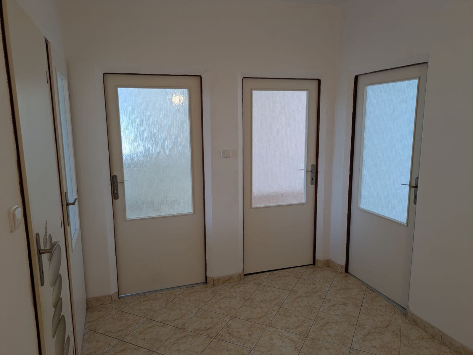 Pronájem bytu Garsoniéra 11 m², Tachovská, Plzeň, Plzeňský kraj Pronájem bytu Garsoniéra 11 m², Tachovská, Plzeň, Plzeňský kraj