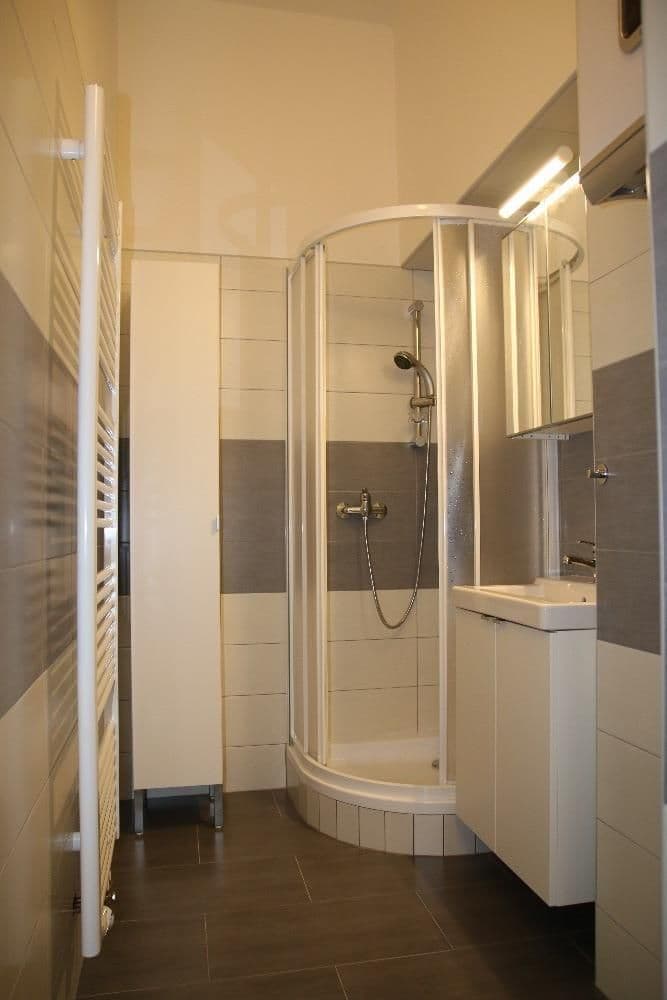 Pronájem bytu 2+1 73 m², Na Okrouhlíku, Praha, Praha Pronájem bytu 2+1 73 m², Na Okrouhlíku, Praha, Praha