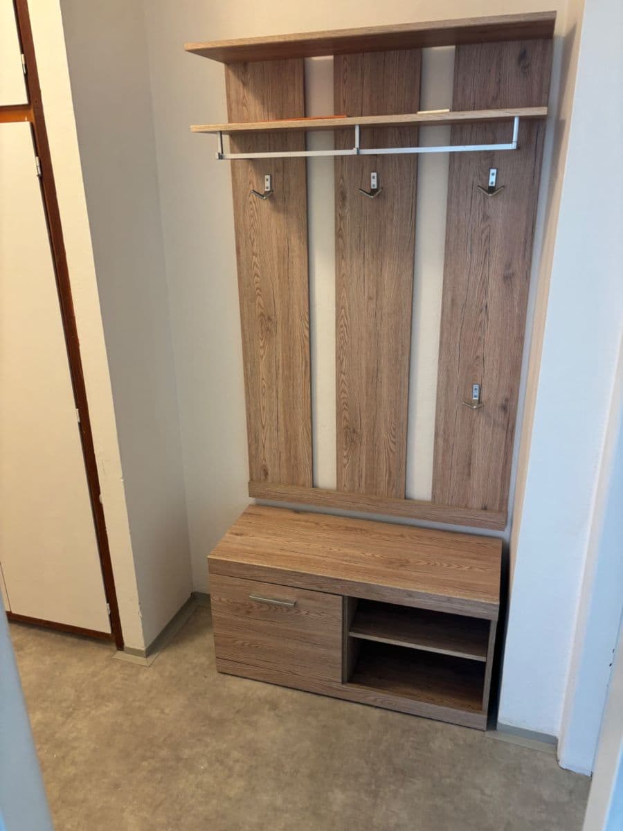 Pronájem bytu 2+1 54 m², Oldřicha Wenzla, Mělník, Středočeský kraj Pronájem bytu 2+1 54 m², Oldřicha Wenzla, Mělník, Středočeský kraj