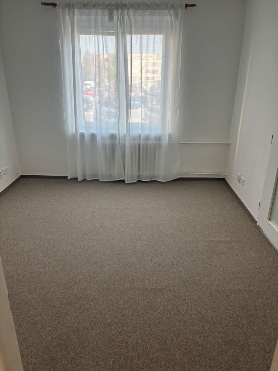 Pronájem bytu 2+1 54 m², Oldřicha Wenzla, Mělník, Středočeský kraj Pronájem bytu 2+1 54 m², Oldřicha Wenzla, Mělník, Středočeský kraj