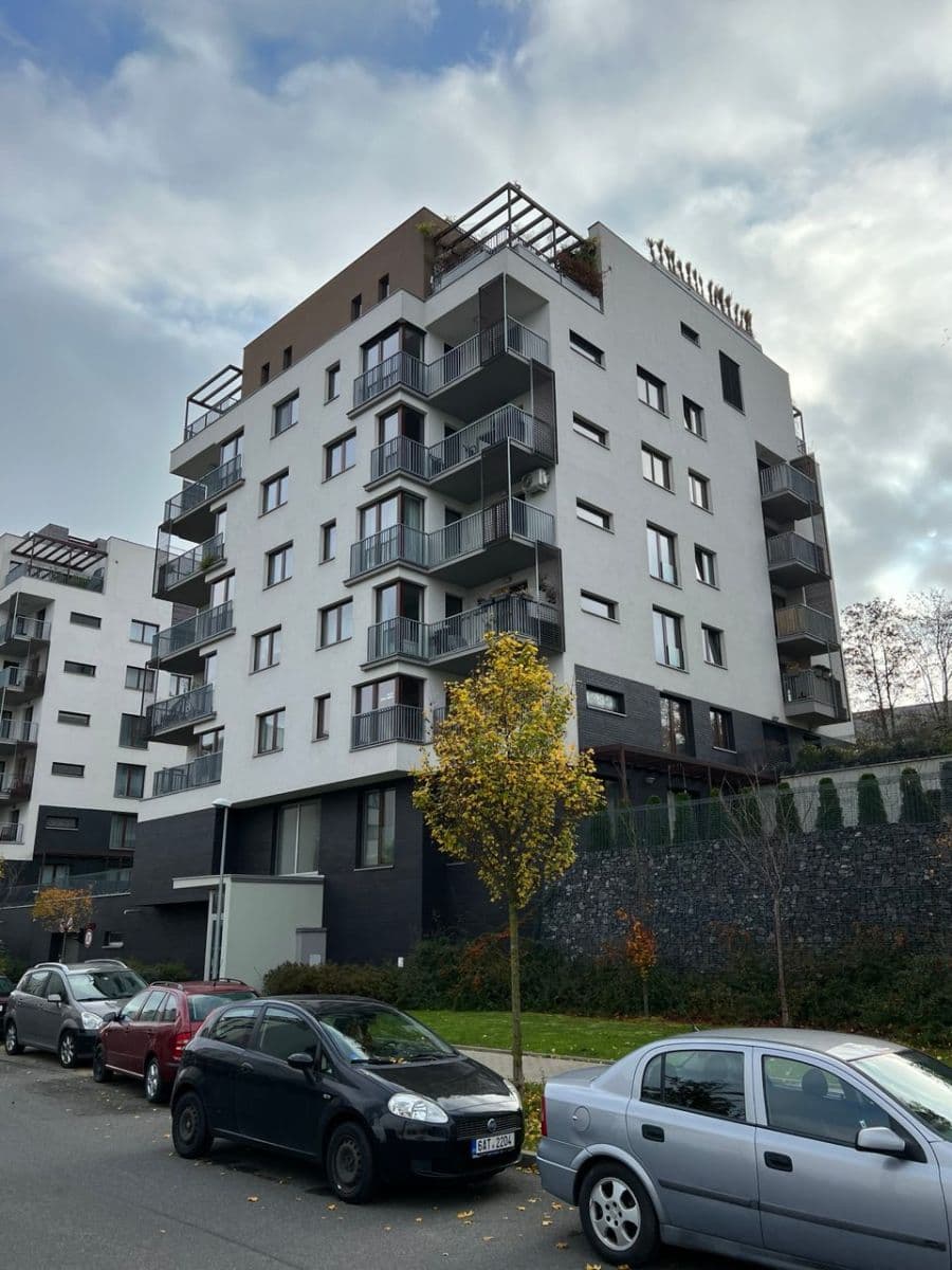 Pronájem bytu 3+kk 85 m², Učňovská, Praha, Praha Pronájem bytu 3+kk 85 m², Učňovská, Praha, Praha