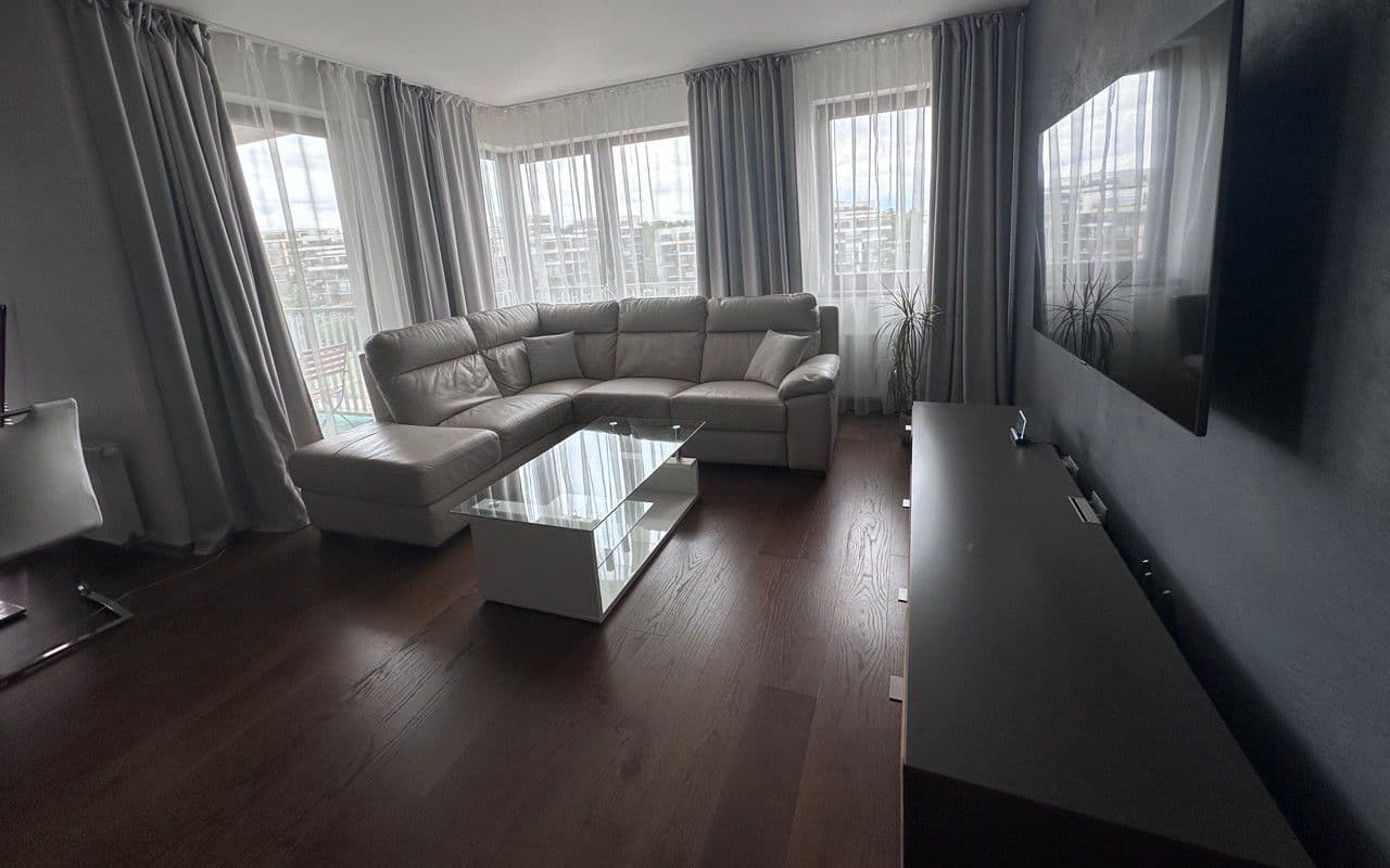 Pronájem bytu 3+kk 85 m², Učňovská, Praha, Praha Pronájem bytu 3+kk 85 m², Učňovská, Praha, Praha