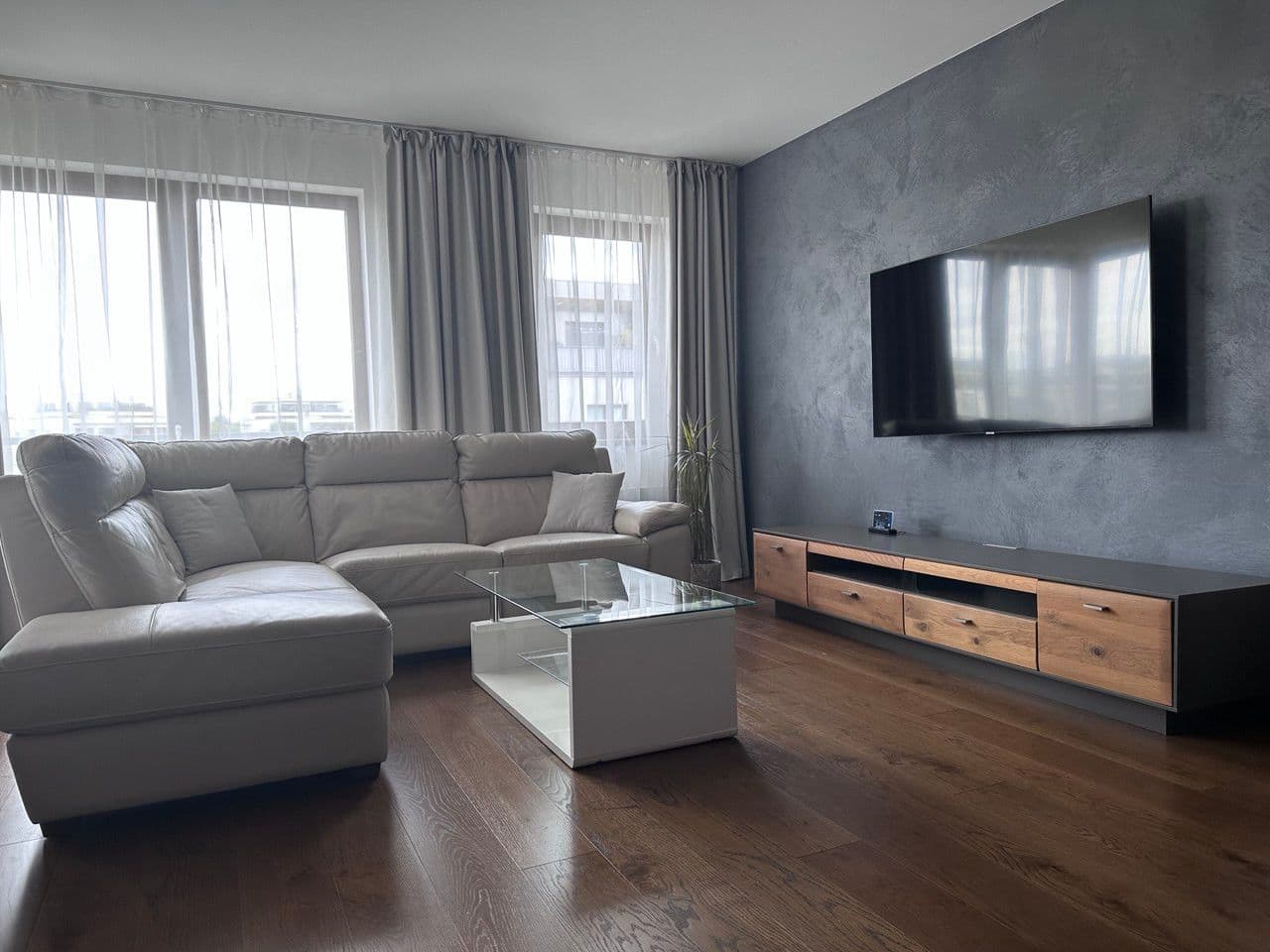 Pronájem bytu 3+kk 85 m², Učňovská, Praha, Praha Pronájem bytu 3+kk 85 m², Učňovská, Praha, Praha