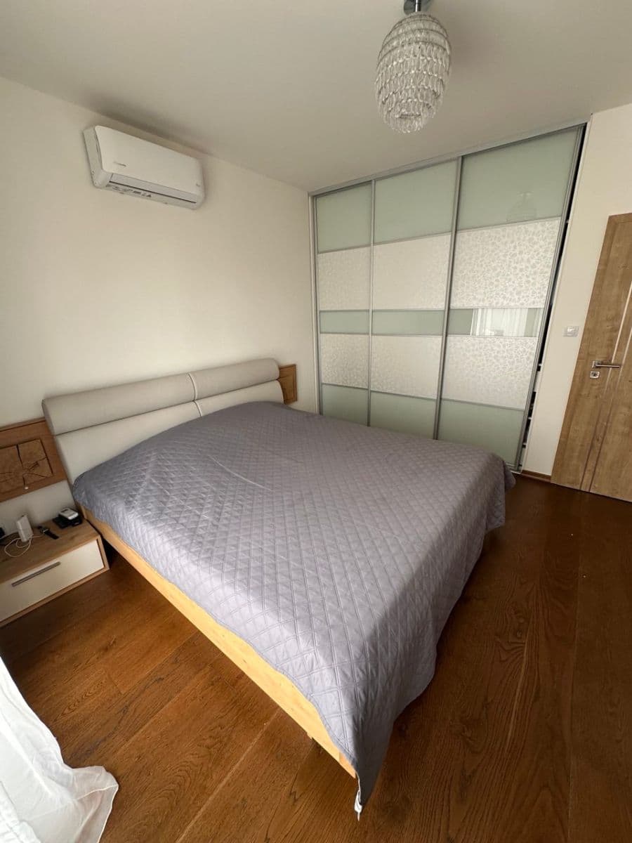 Pronájem bytu 3+kk 85 m², Učňovská, Praha, Praha Pronájem bytu 3+kk 85 m², Učňovská, Praha, Praha