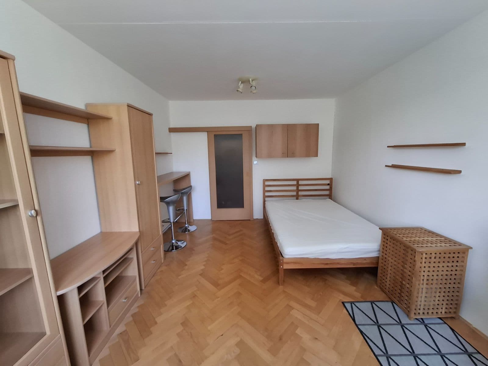 Pronájem bytu 1+kk 28 m², Palackého třída, Brno, Jihomoravský kraj Pronájem bytu 1+kk 28 m², Palackého třída, Brno, Jihomoravský kraj