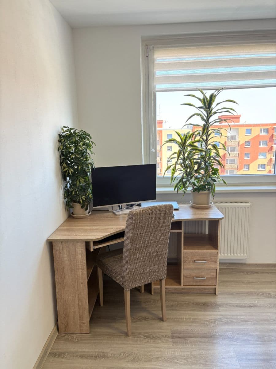 Pronájem bytu 1+1 40 m², Mládežnická, Jirkov, Ústecký kraj Pronájem bytu 1+1 40 m², Mládežnická, Jirkov, Ústecký kraj