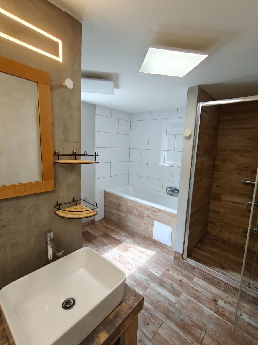 Pronájem bytu 3+kk 90 m², U Šamotky, Liberec, Liberecký kraj Pronájem bytu 3+kk 90 m², U Šamotky, Liberec, Liberecký kraj