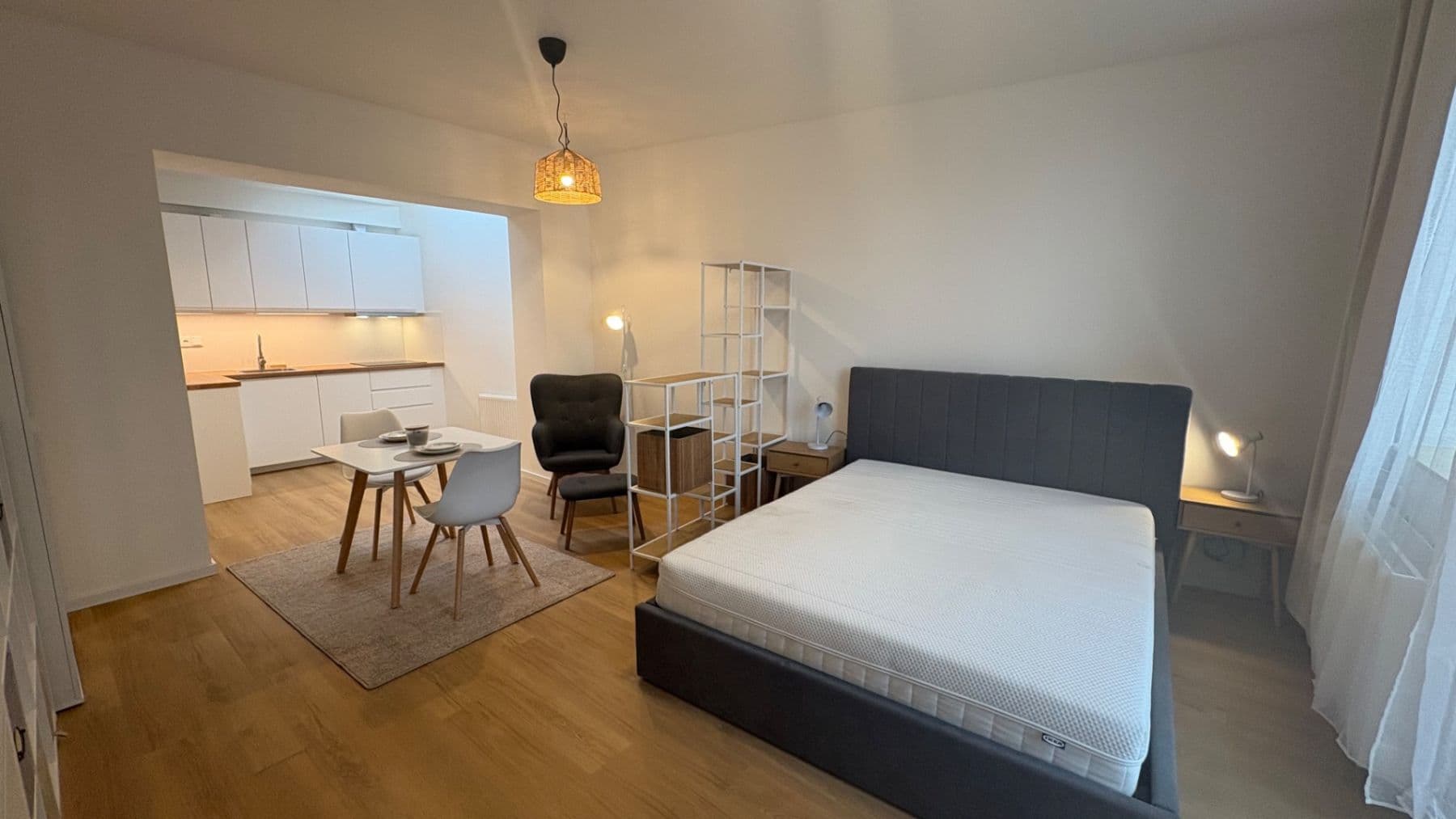 Pronájem bytu 1+kk 37 m², Národních hrdinů, Praha, Praha Pronájem bytu 1+kk 37 m², Národních hrdinů, Praha, Praha
