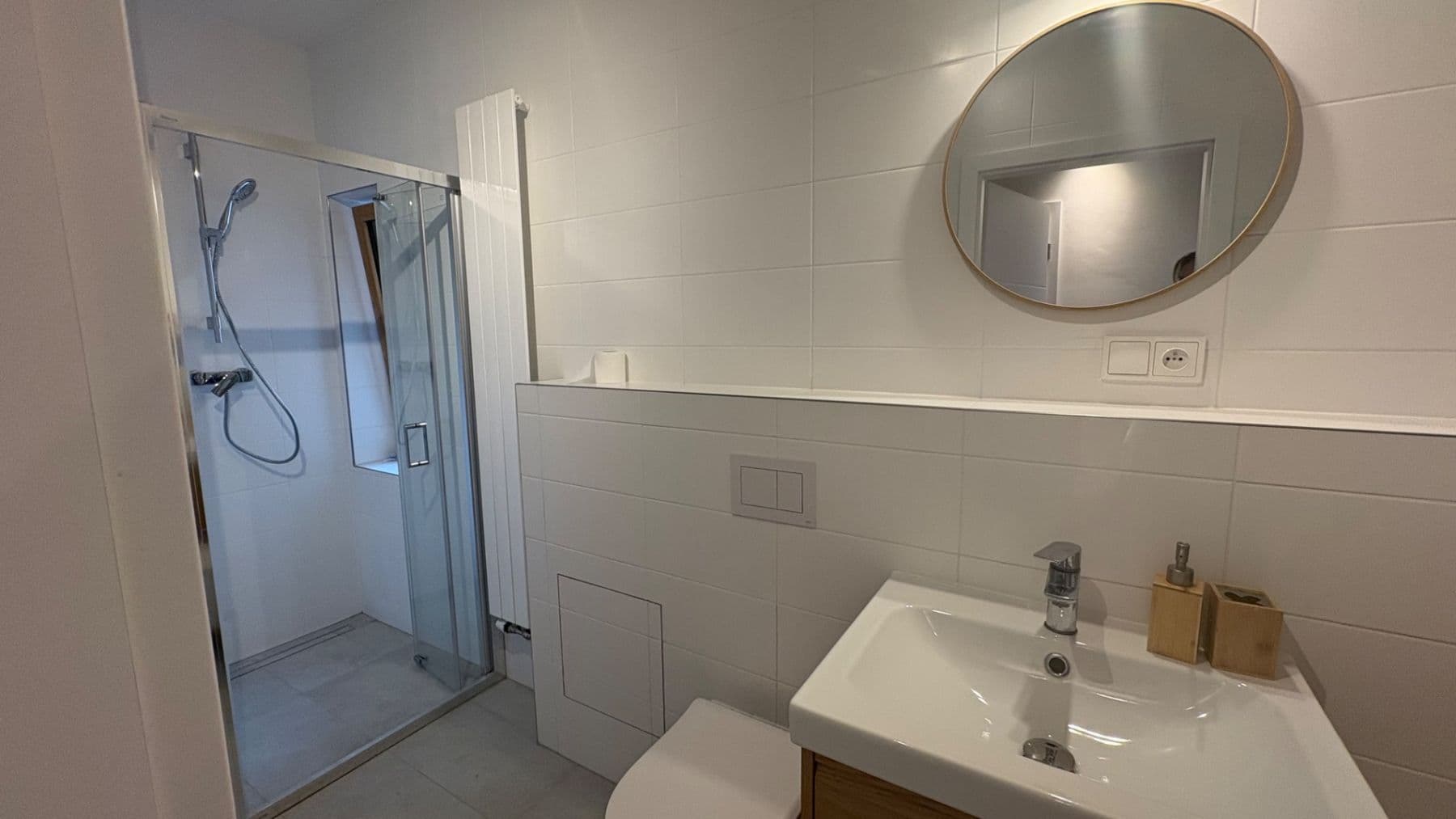 Pronájem bytu 1+kk 37 m², Národních hrdinů, Praha, Praha Pronájem bytu 1+kk 37 m², Národních hrdinů, Praha, Praha