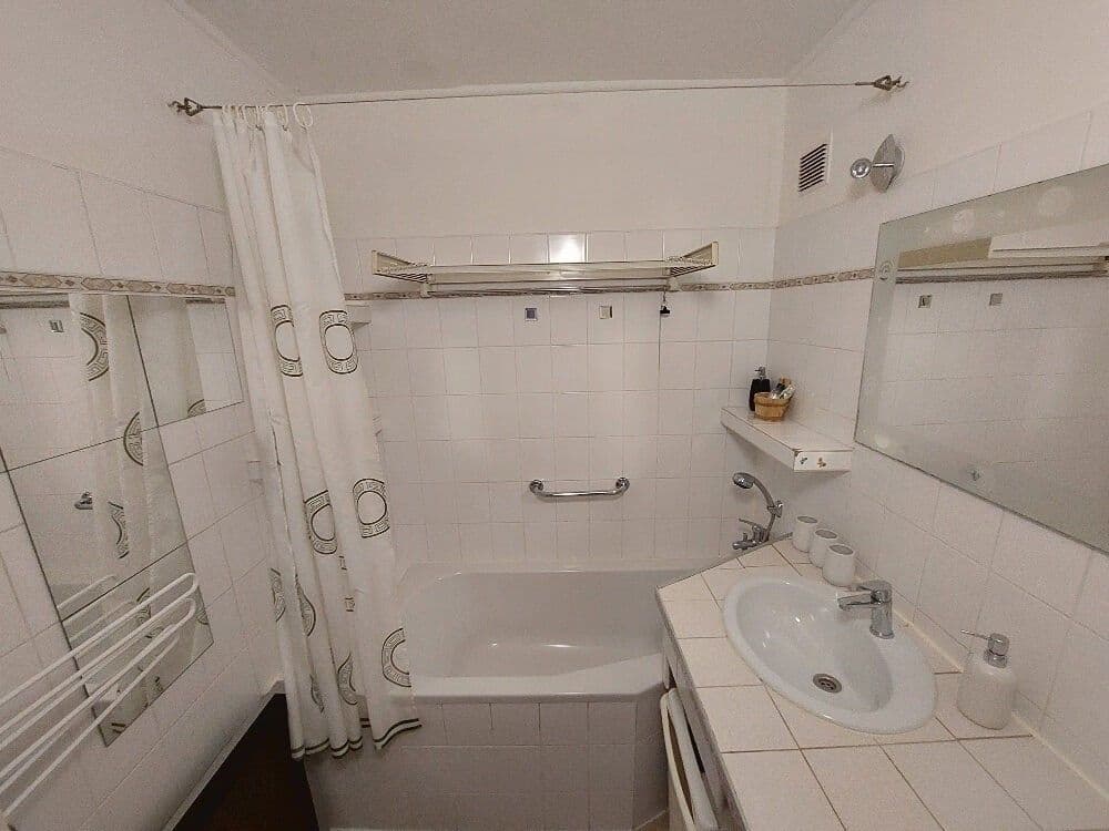 Prodej bytu 3+1 83 m², Nechvílova, Praha, Praha Prodej bytu 3+1 83 m², Nechvílova, Praha, Praha