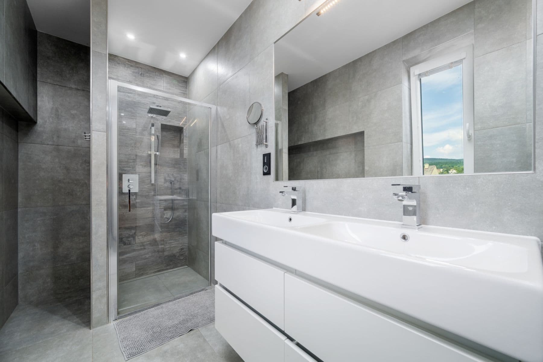 Prodej bytu 3+kk 96 m², Na Valech, Liberec, Liberecký kraj Prodej bytu 3+kk 96 m², Na Valech, Liberec, Liberecký kraj