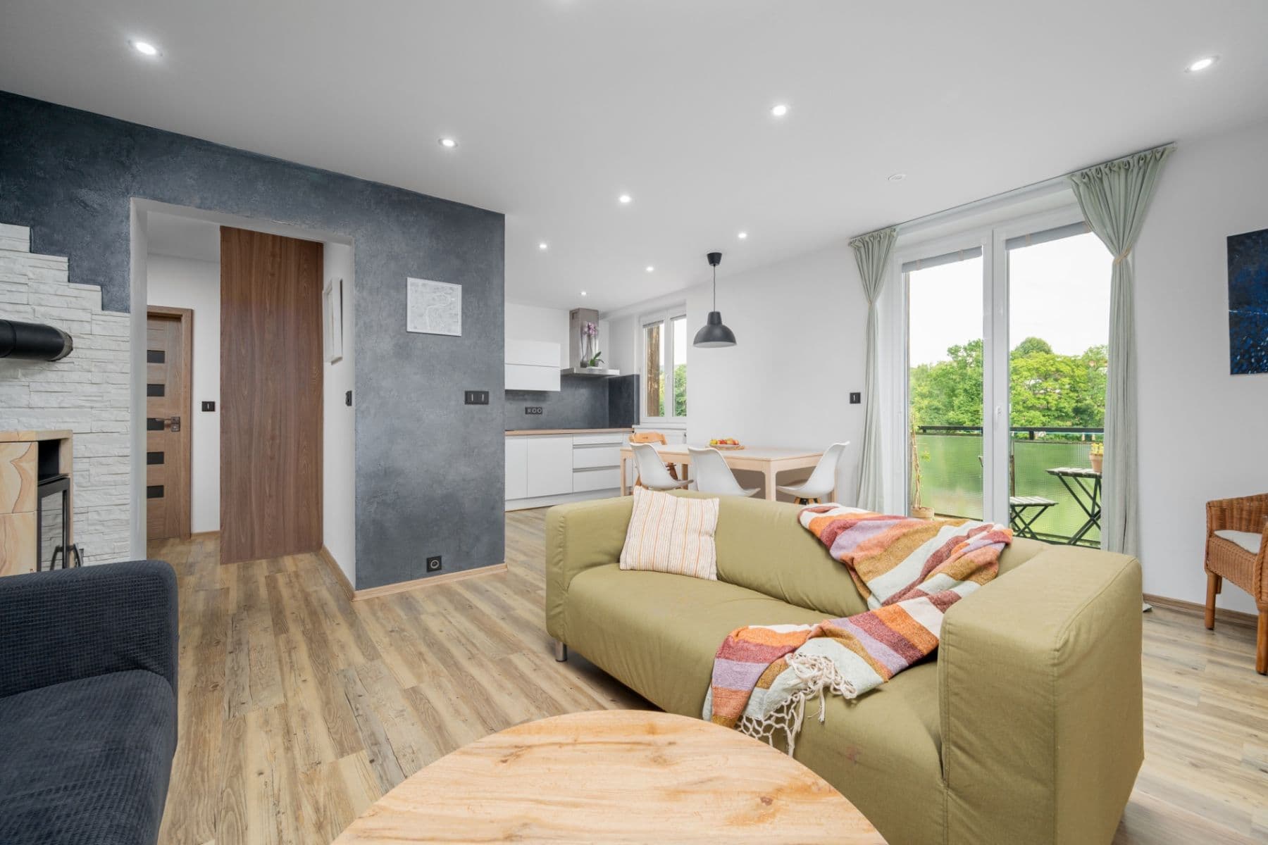 Prodej bytu 3+kk 96 m², Na Valech, Liberec, Liberecký kraj Prodej bytu 3+kk 96 m², Na Valech, Liberec, Liberecký kraj