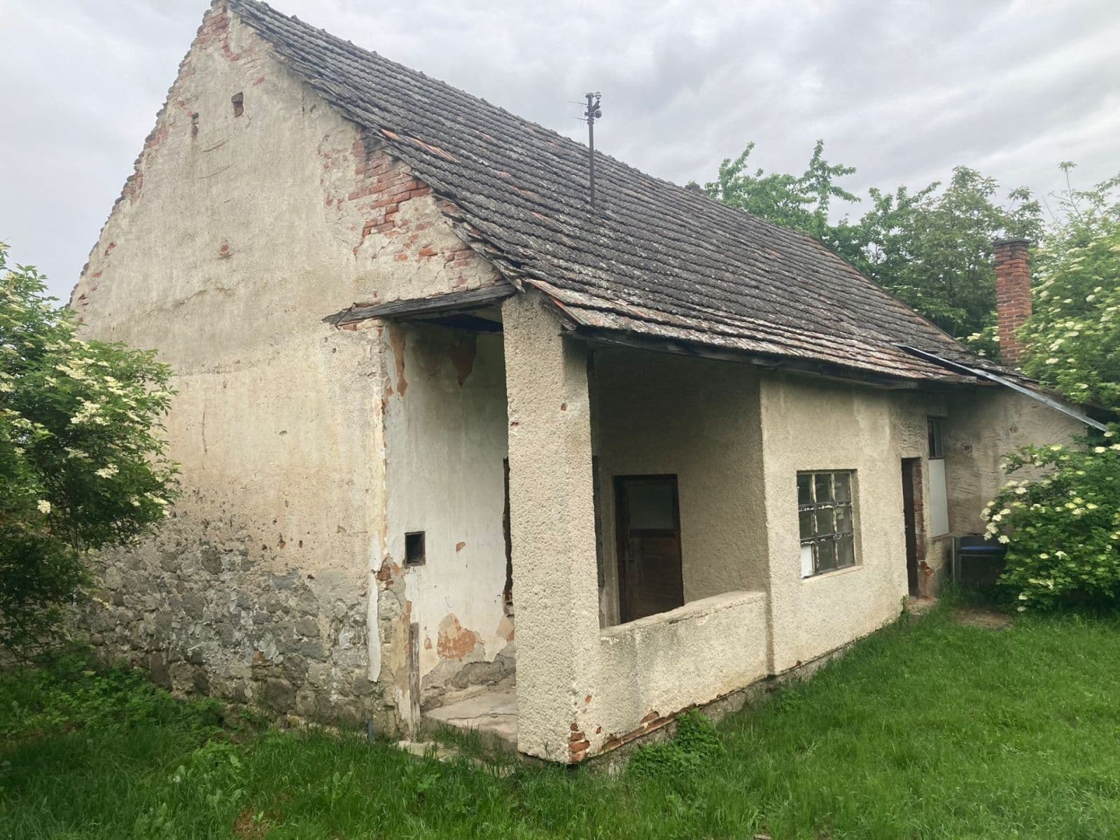 Prodej pozemku 1.030 m², Bánovce nad Bebravou, Trenčiansky kraj Prodej pozemku 1.030 m², Bánovce nad Bebravou, Trenčiansky kraj