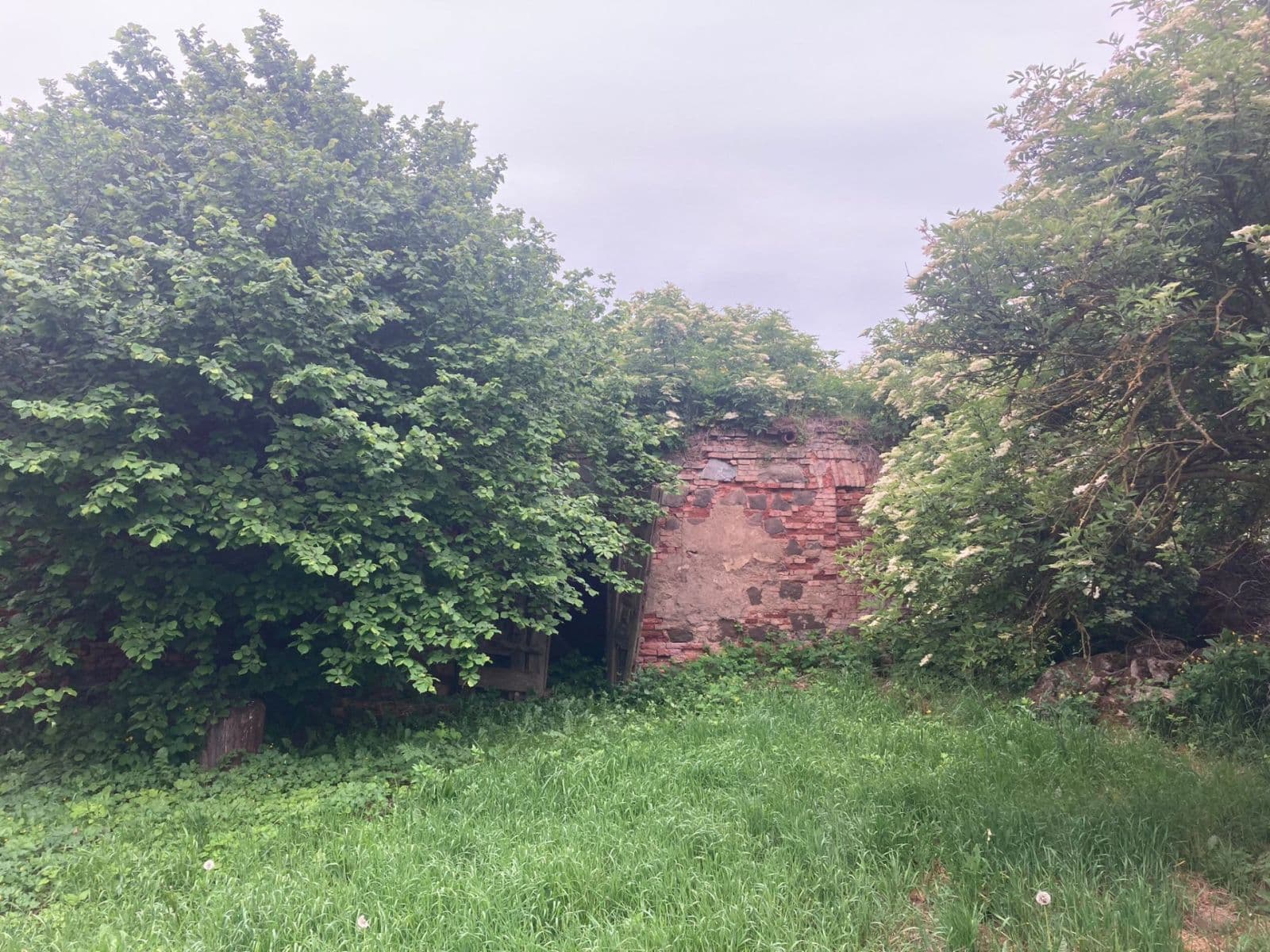 Prodej pozemku 1.030 m², Bánovce nad Bebravou, Trenčiansky kraj Prodej pozemku 1.030 m², Bánovce nad Bebravou, Trenčiansky kraj