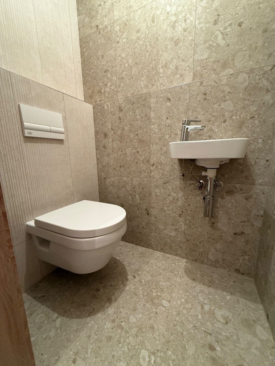 Pronájem bytu 2+kk 49 m², Dřevčická, Brandýs nad Labem-Stará Boleslav, Středočeský kraj Pronájem bytu 2+kk 49 m², Dřevčická, Brandýs nad Labem-Stará Boleslav, Středočeský kraj