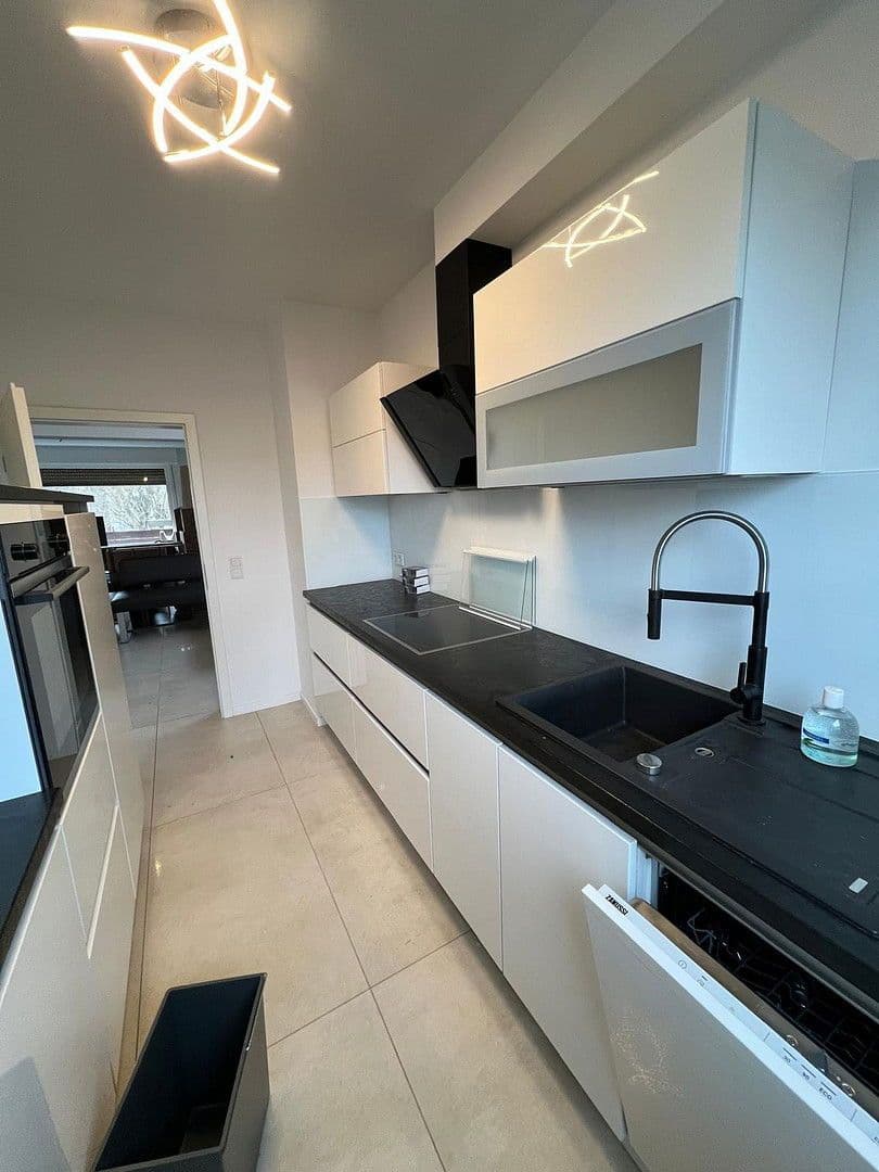 Prodej domu 190 m², pozemek 580 m², Herne, Severní Porýní-Vestfálsko Prodej domu 190 m², pozemek 580 m², Herne, Severní Porýní-Vestfálsko