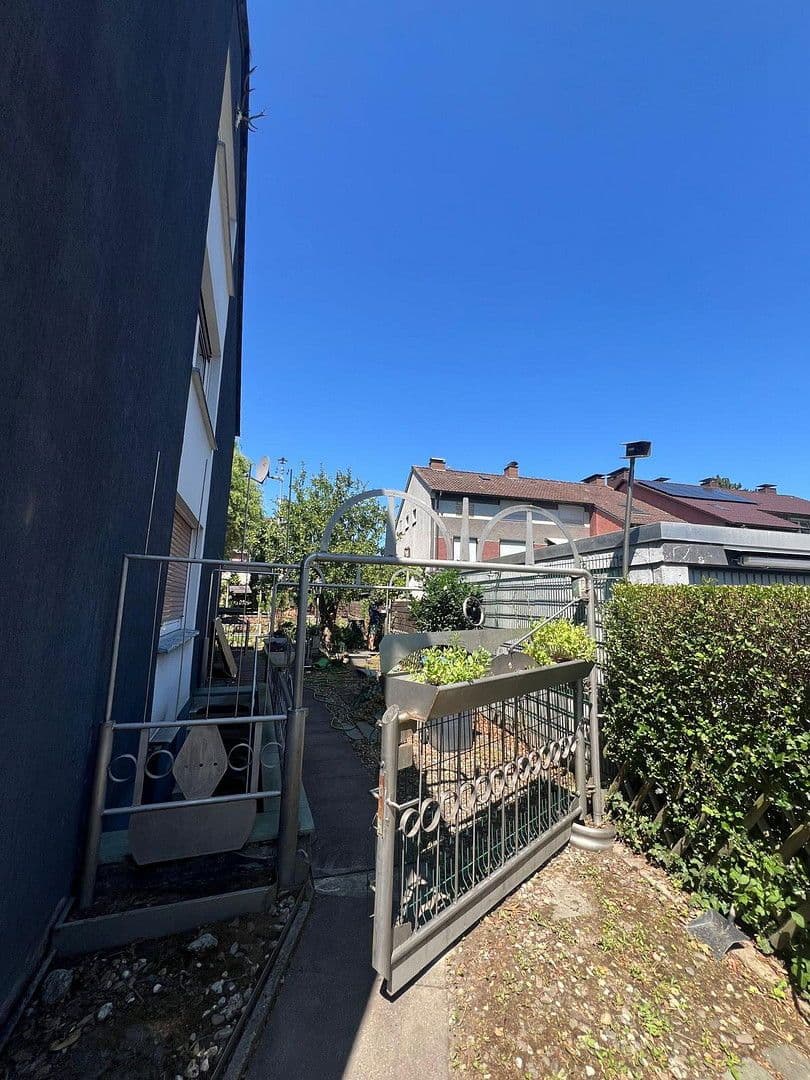 Prodej domu 190 m², pozemek 580 m², Herne, Severní Porýní-Vestfálsko Prodej domu 190 m², pozemek 580 m², Herne, Severní Porýní-Vestfálsko