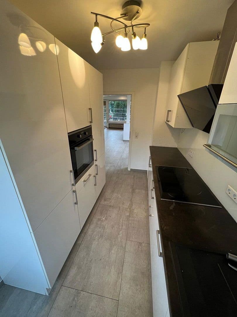 Prodej domu 190 m², pozemek 580 m², Herne, Severní Porýní-Vestfálsko Prodej domu 190 m², pozemek 580 m², Herne, Severní Porýní-Vestfálsko