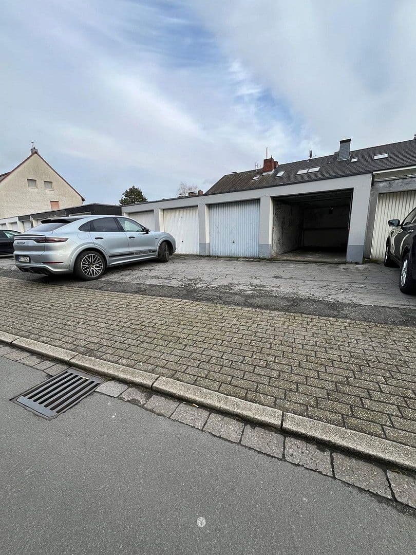 Prodej domu 190 m², pozemek 580 m², Herne, Severní Porýní-Vestfálsko Prodej domu 190 m², pozemek 580 m², Herne, Severní Porýní-Vestfálsko