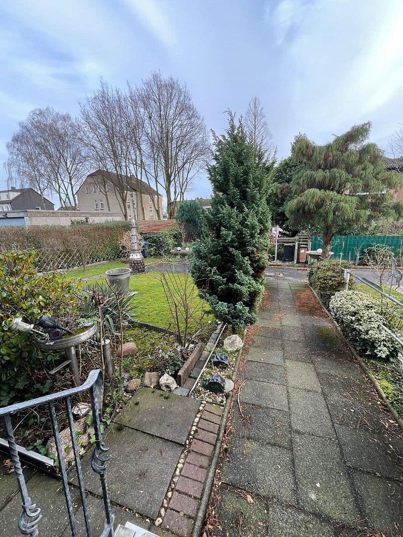 Prodej domu 190 m², pozemek 580 m², Herne, Severní Porýní-Vestfálsko Prodej domu 190 m², pozemek 580 m², Herne, Severní Porýní-Vestfálsko