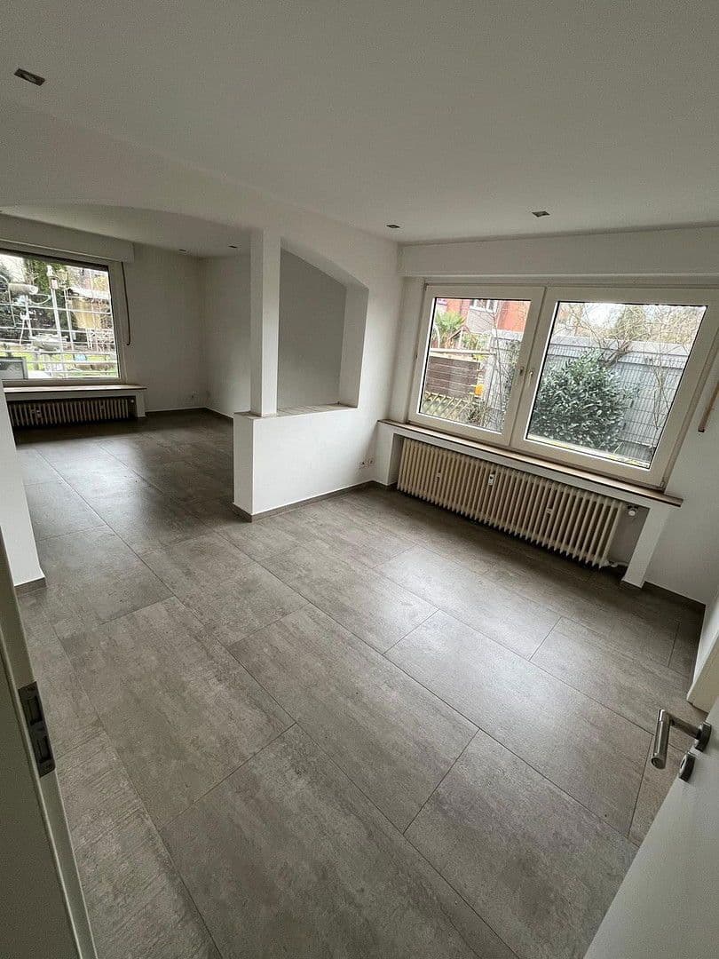 Prodej domu 190 m², pozemek 580 m², Herne, Severní Porýní-Vestfálsko Prodej domu 190 m², pozemek 580 m², Herne, Severní Porýní-Vestfálsko