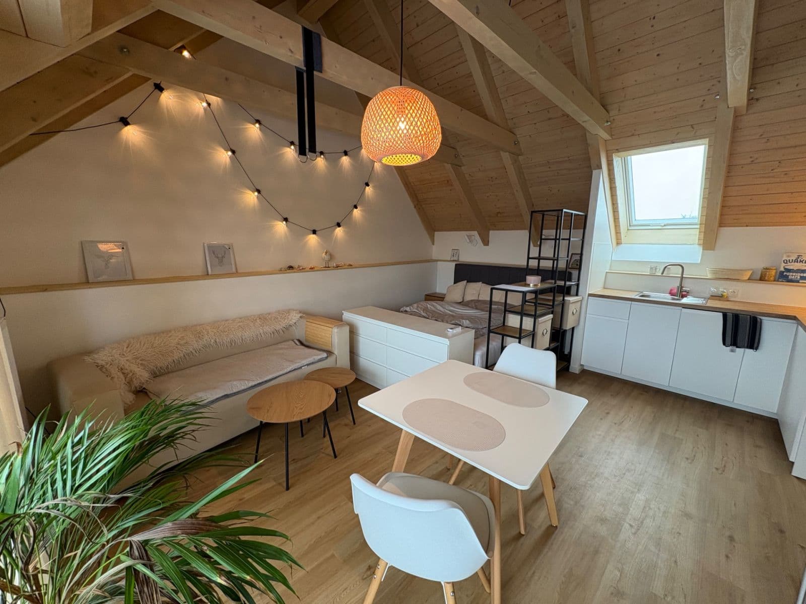 Pronájem bytu 1+kk 31 m², Národních hrdinů, Praha, Praha Pronájem bytu 1+kk 31 m², Národních hrdinů, Praha, Praha