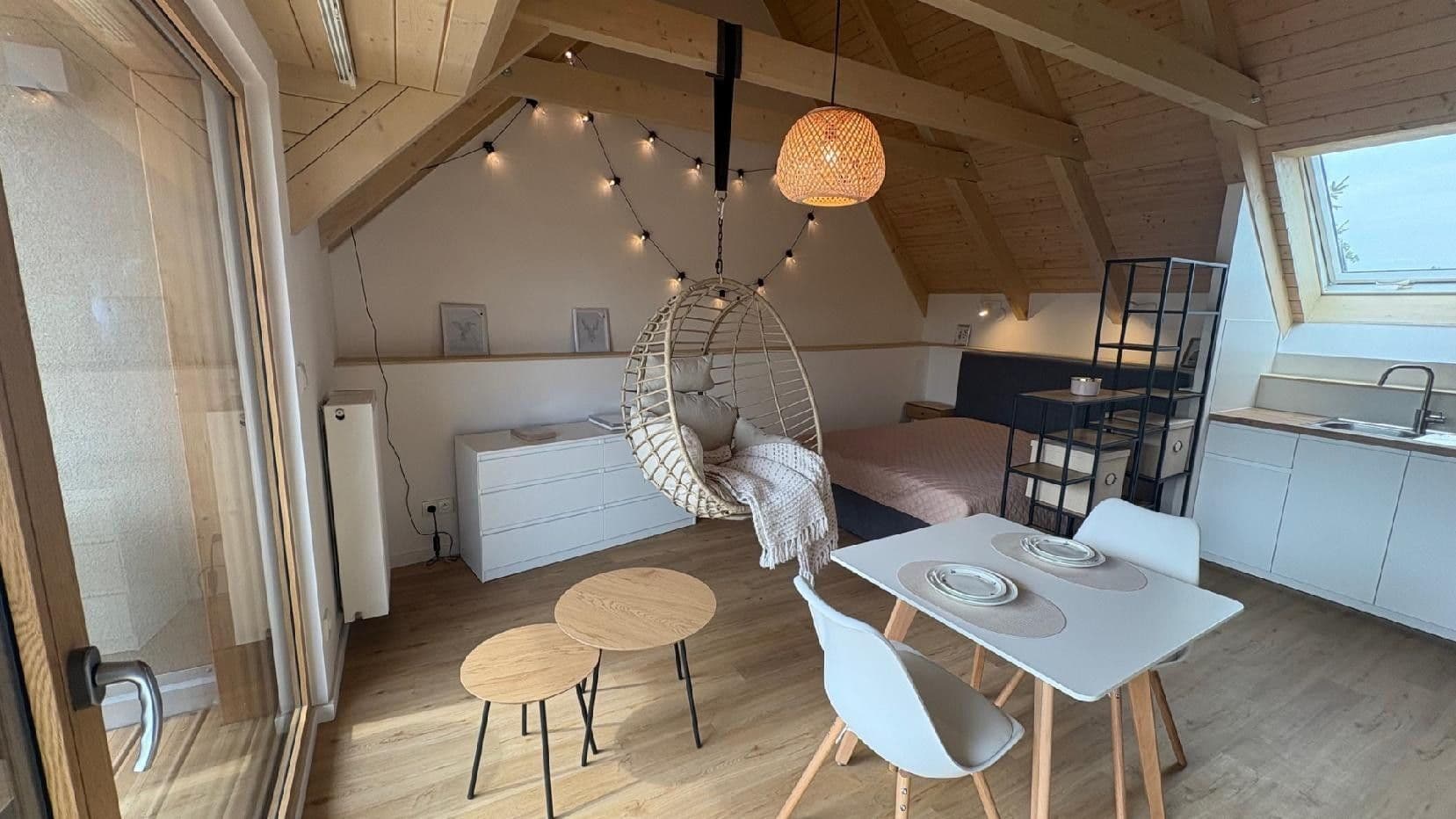 Pronájem bytu 1+kk 31 m², Národních hrdinů, Praha, Praha Pronájem bytu 1+kk 31 m², Národních hrdinů, Praha, Praha