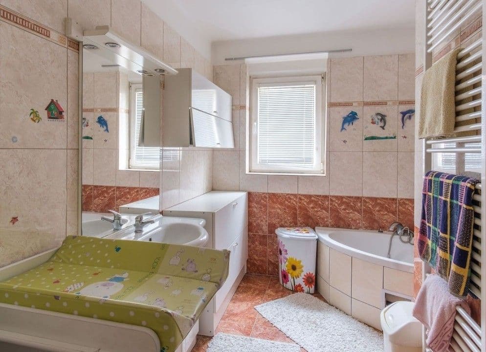 Prodej domu 440 m², pozemek 913 m², Údolní, Úštěk, Ústecký kraj Prodej domu 440 m², pozemek 913 m², Údolní, Úštěk, Ústecký kraj