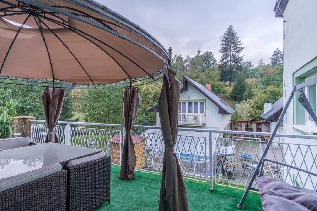 Prodej domu 440 m², pozemek 913 m², Údolní, Úštěk, Ústecký kraj Prodej domu 440 m², pozemek 913 m², Údolní, Úštěk, Ústecký kraj