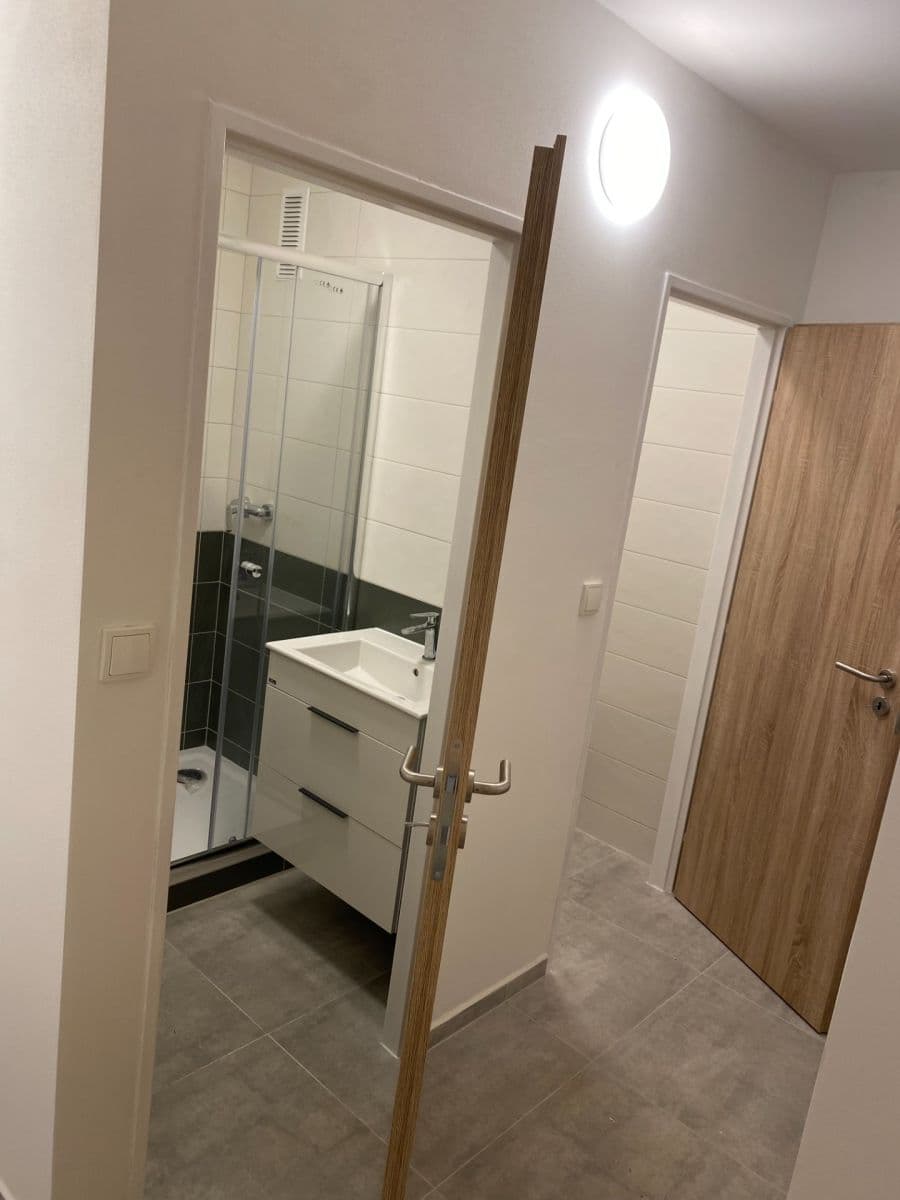 Pronájem bytu 1+kk 34 m², Fügnerova, Poděbrady, Středočeský kraj Pronájem bytu 1+kk 34 m², Fügnerova, Poděbrady, Středočeský kraj