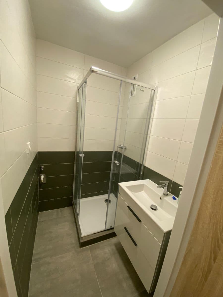 Pronájem bytu 1+kk 34 m², Fügnerova, Poděbrady, Středočeský kraj Pronájem bytu 1+kk 34 m², Fügnerova, Poděbrady, Středočeský kraj