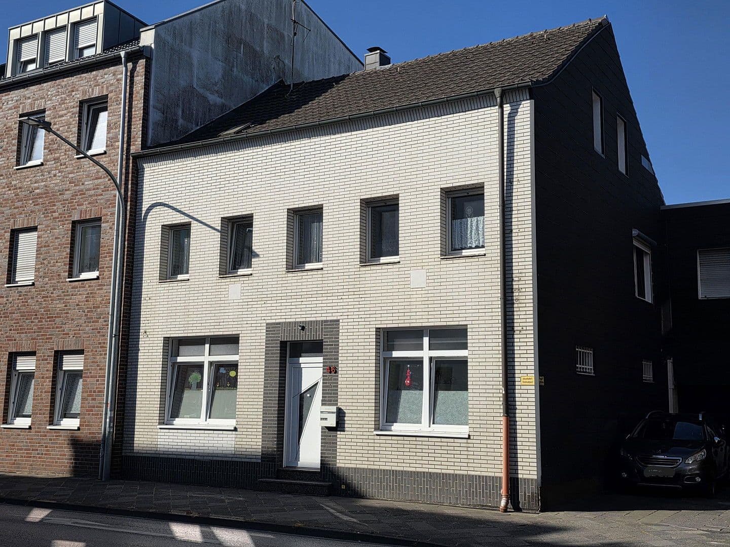 Prodej domu 310 m², pozemek 552 m², Süchtelner Straße 46, Viersen, Severní Porýní-Vestfálsko Prodej domu 310 m², pozemek 552 m², Süchtelner Straße 46, Viersen, Severní Porýní-Vestfálsko