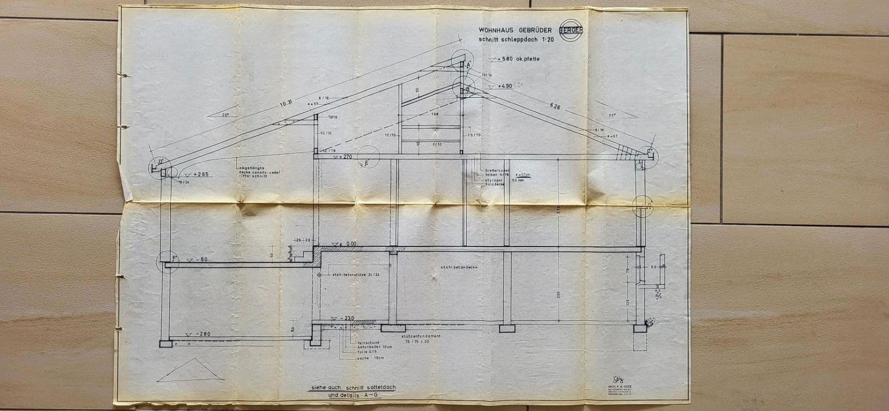 Prodej domu 175 m², pozemek 803 m², Solingen, Severní Porýní-Vestfálsko Prodej domu 175 m², pozemek 803 m², Solingen, Severní Porýní-Vestfálsko